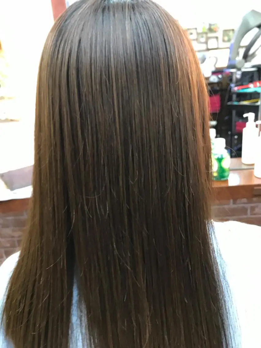セミロング パーマ 桧山 真のヘアスタイル