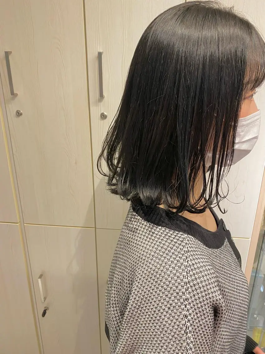 ミディアム カラー 黒髪 カット ヘアカラー トリートメント ハイトーン×似合わせ 🌱中川慎之介のヘアスタイル