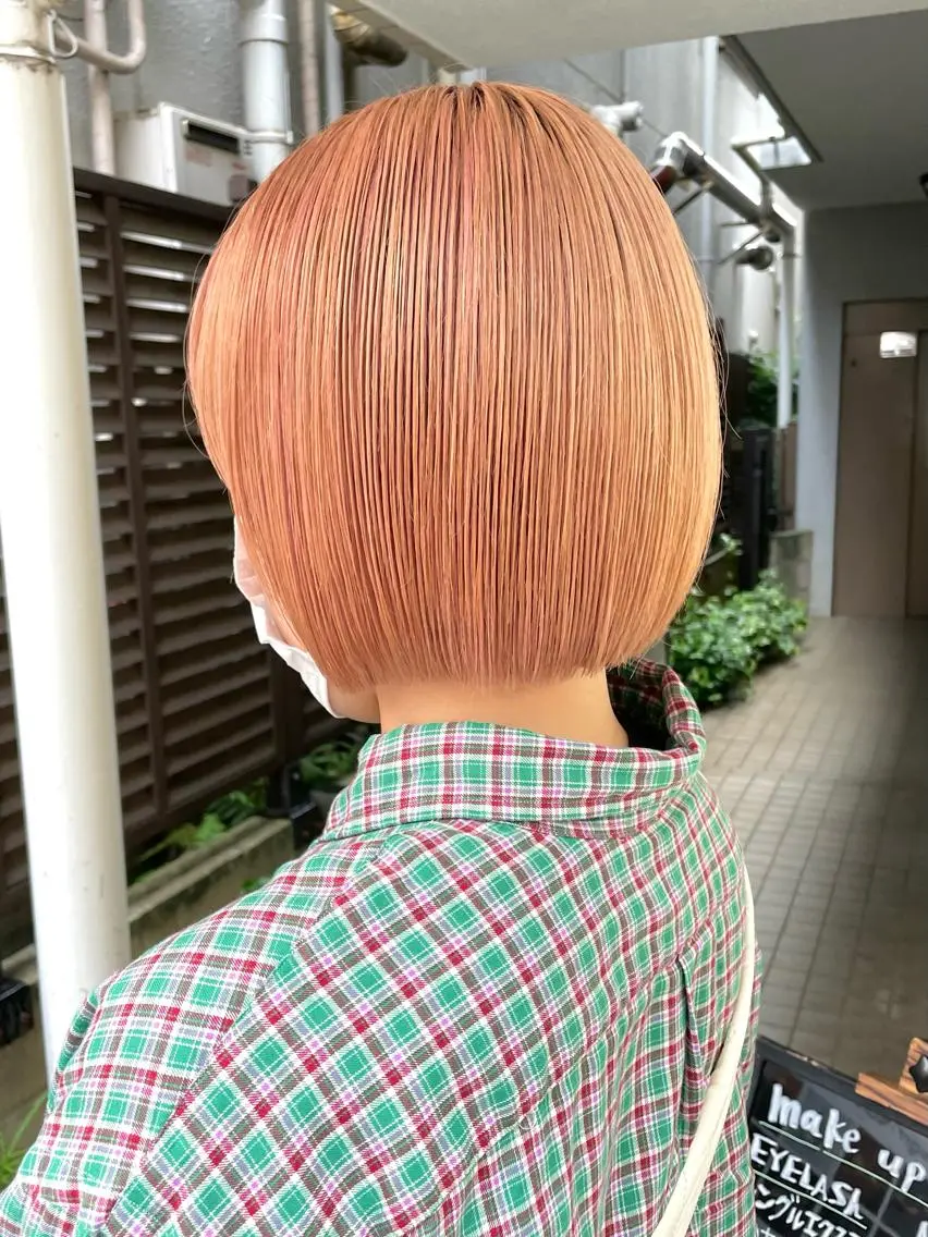 ショート カラー 切りっぱなしボブ ベージュカラー ブリーチ 透明感カラー ハイライトカラー 髪質改善 縮毛矯正/ レイヤー/銀座/本木のヘアスタイル