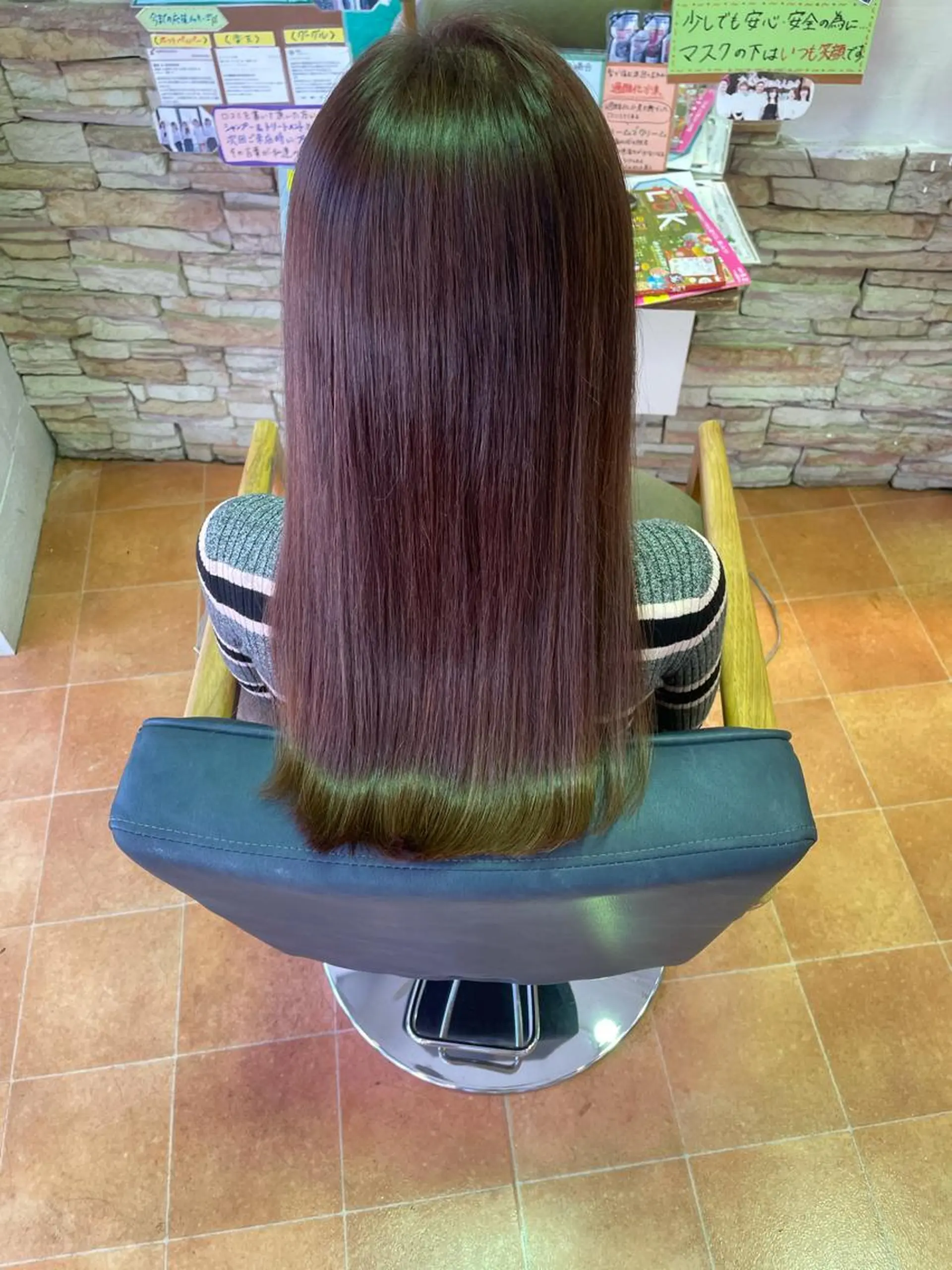 ロング カラー ピンクカラー 山口 彩海のヘアスタイル