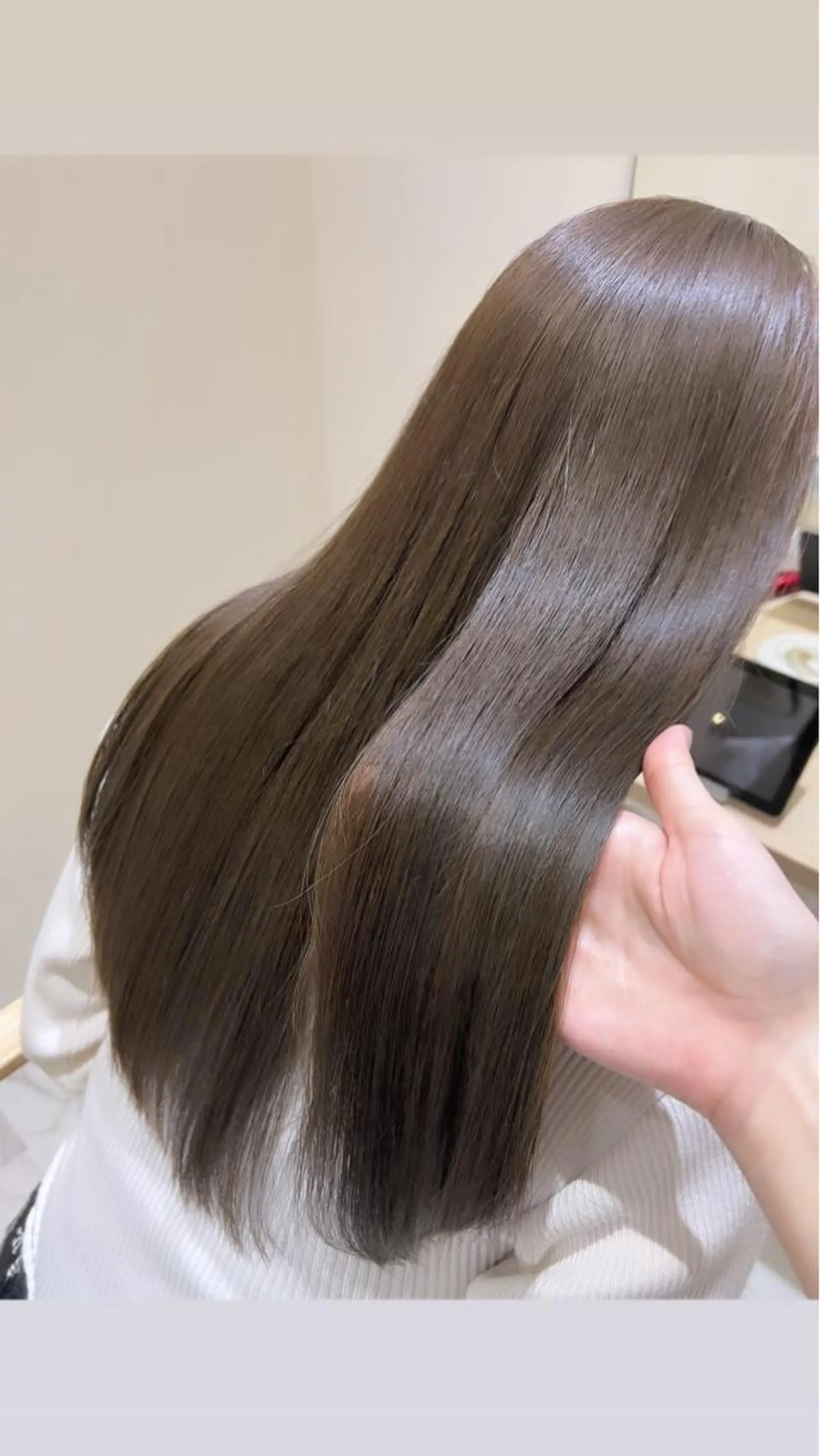 カラー アッシュ ベージュカラー ブリーチ ブルーカラー ブルージュ カット ヘアカラー 縮毛矯正 トリートメント 🎀zina/韓国 🎀amiのヘアスタイル