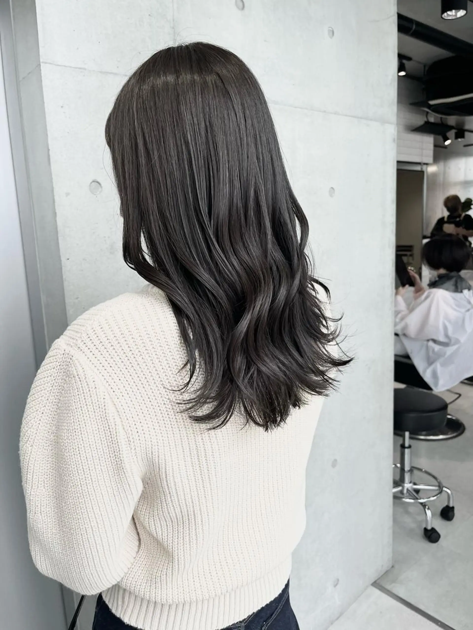 ロング カラー 透明感/オリーブ/ グレージュ/YUKAのヘアスタイル