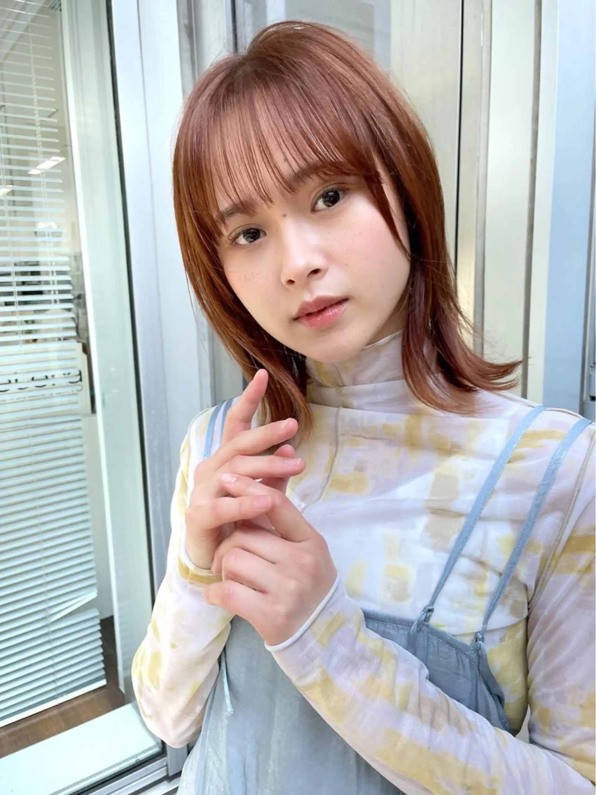 ミディアム パーマ カット ヘアカラー トリートメント 結べるレイヤーボブ くびれLady表参道のヘアスタイル