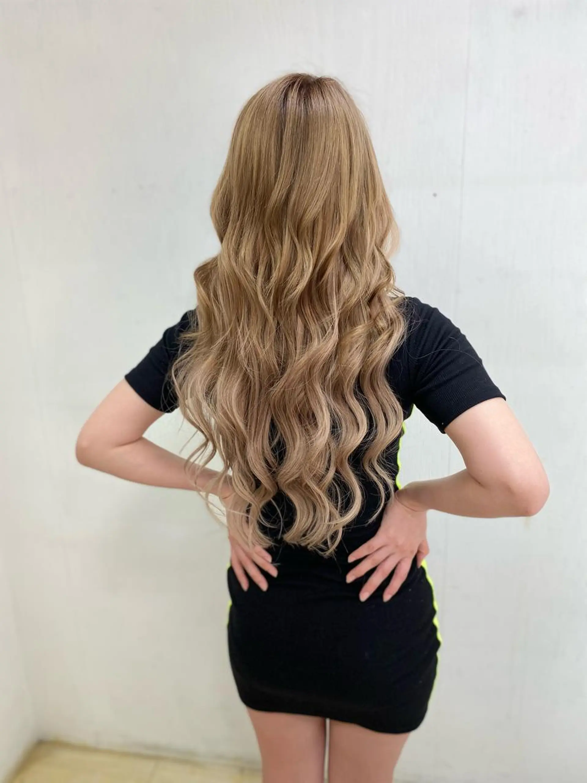 セミロング カラー パーマ ヘアアレンジ メンズ キッズ ネイル マツエク・マツパ 🧡ブリーチ特化🧡 透明感ハイトーン🧡のヘアスタイル