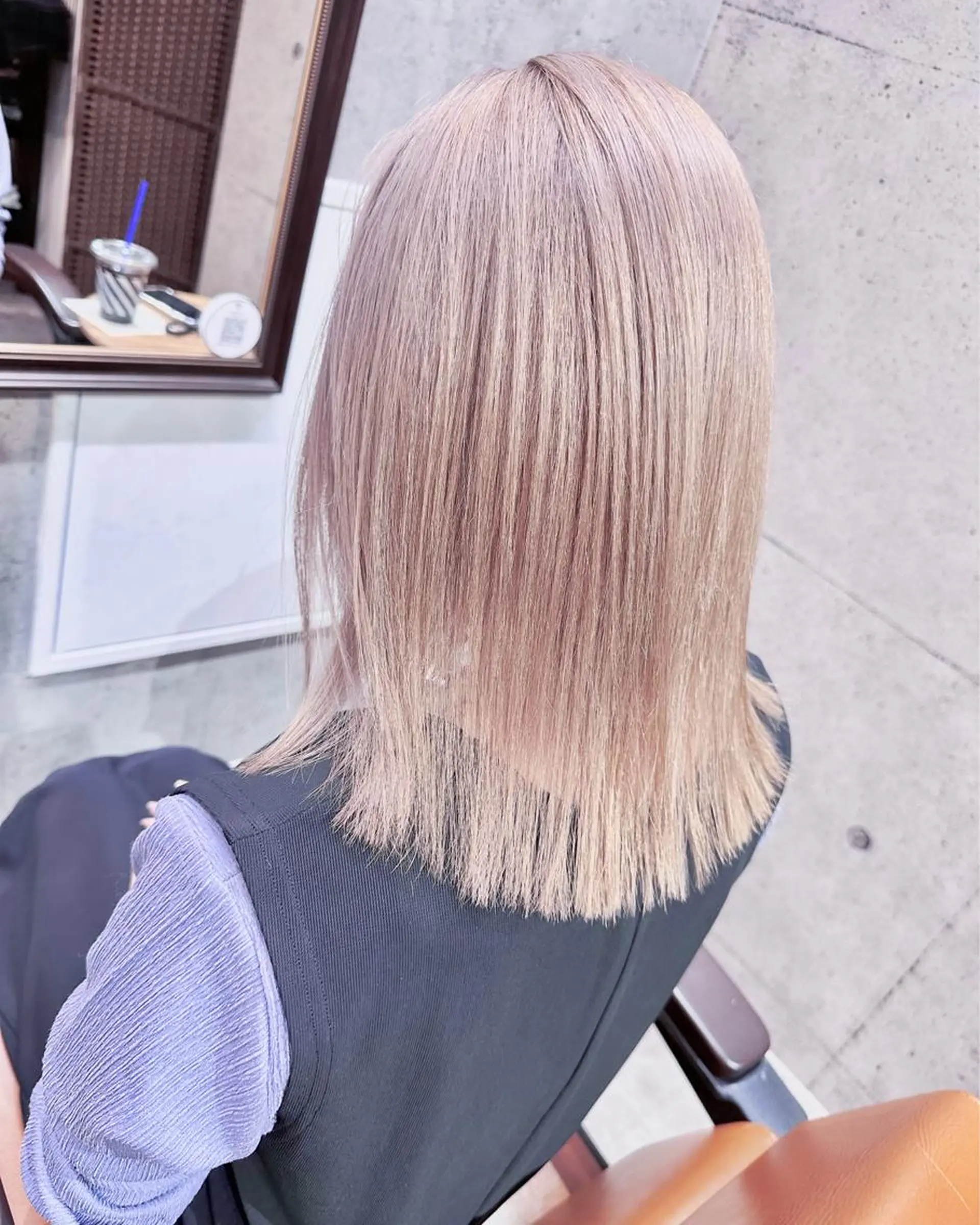 ミディアム 🔷ブリーチバレイヤ ージュ🔷飯野達也のヘアスタイル