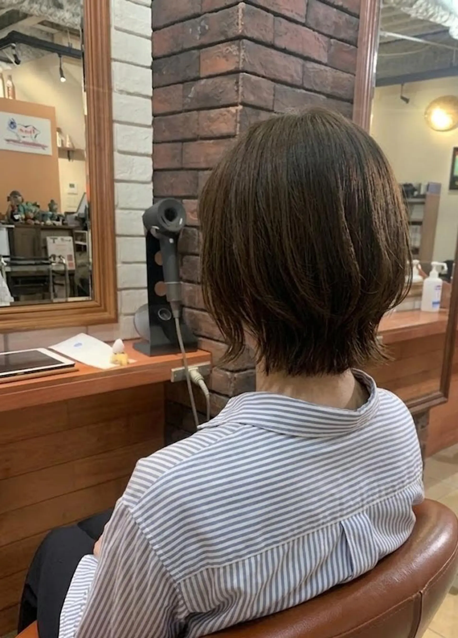 ミディアム ショートボブ ボブ くびれヘア 小顔カット カット ヘアカラー トリートメント ヘッドスパ flencia 丸 和博｜カットのヘアスタイル