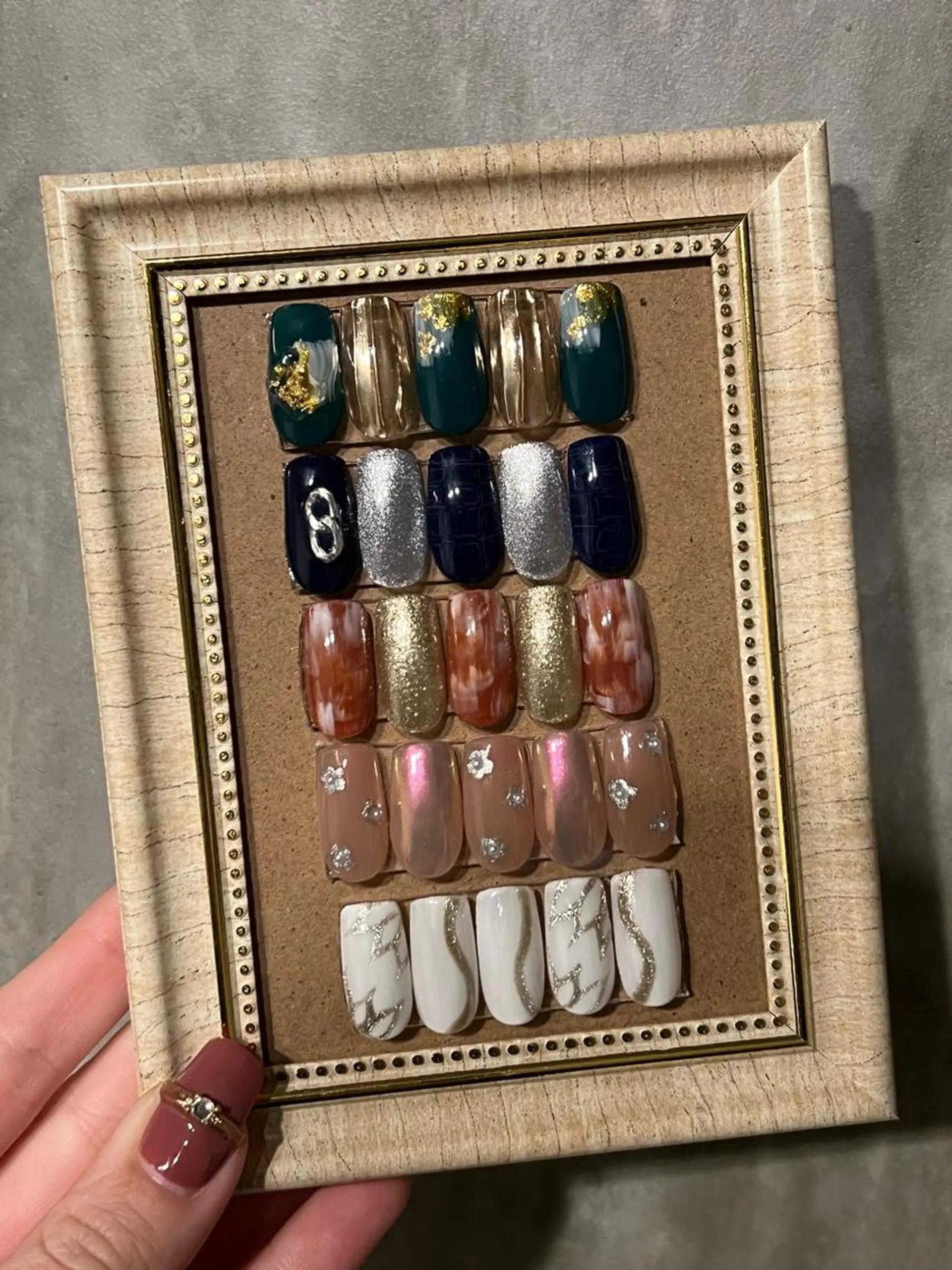 ネイル 成人式 HENRIETTA NAILSALONのネイルデザイン