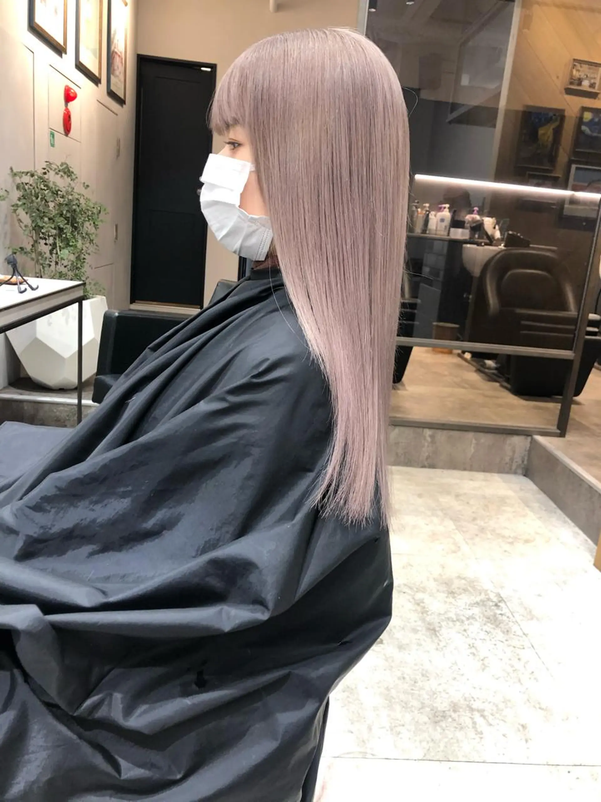 セミロング ヘアカラー 🌸ハイトーン 新田　廉 🌸のヘアスタイル