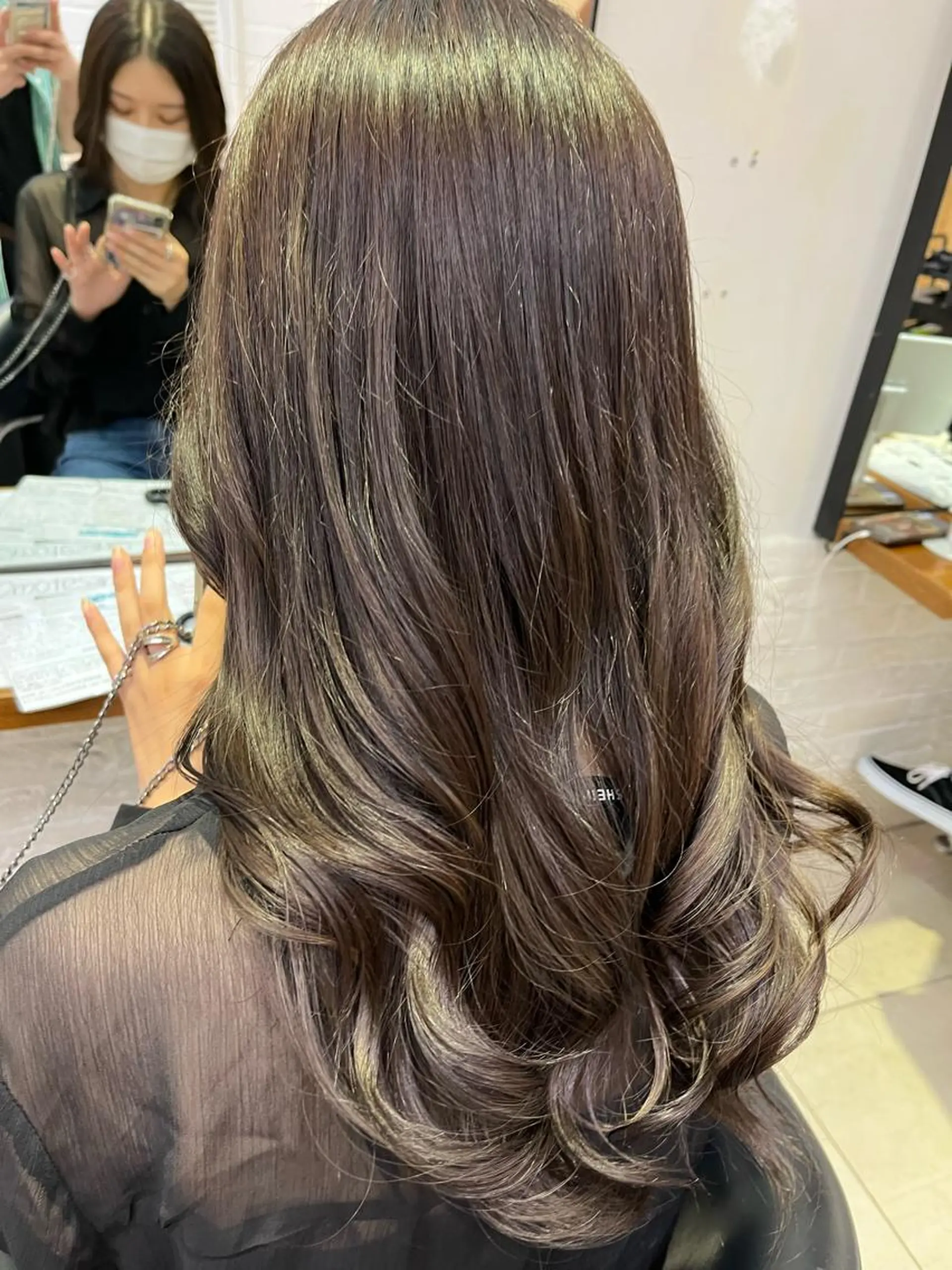 ロング コテ巻き風パーマ🫧 麻尋のヘアスタイル