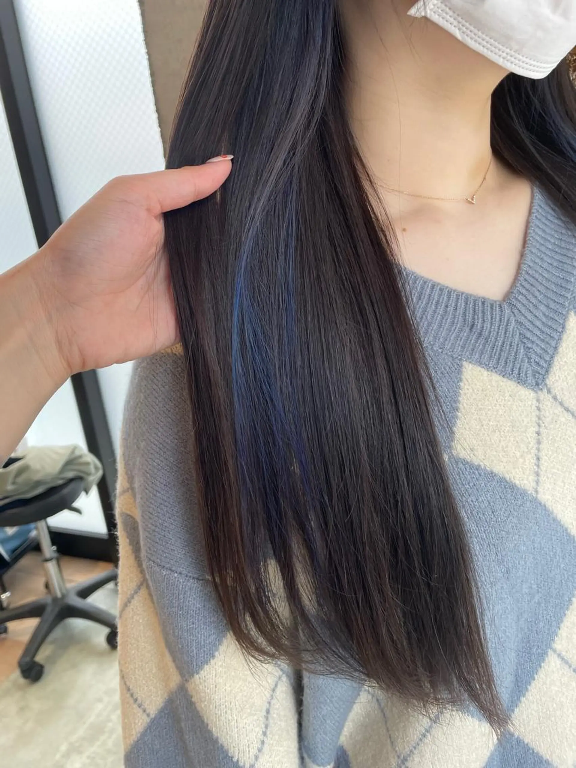 ロング カラー ブリーチ ブルーカラー インナーカラー 耳つぼ/クロスパーマ /イシグロのヘアスタイル