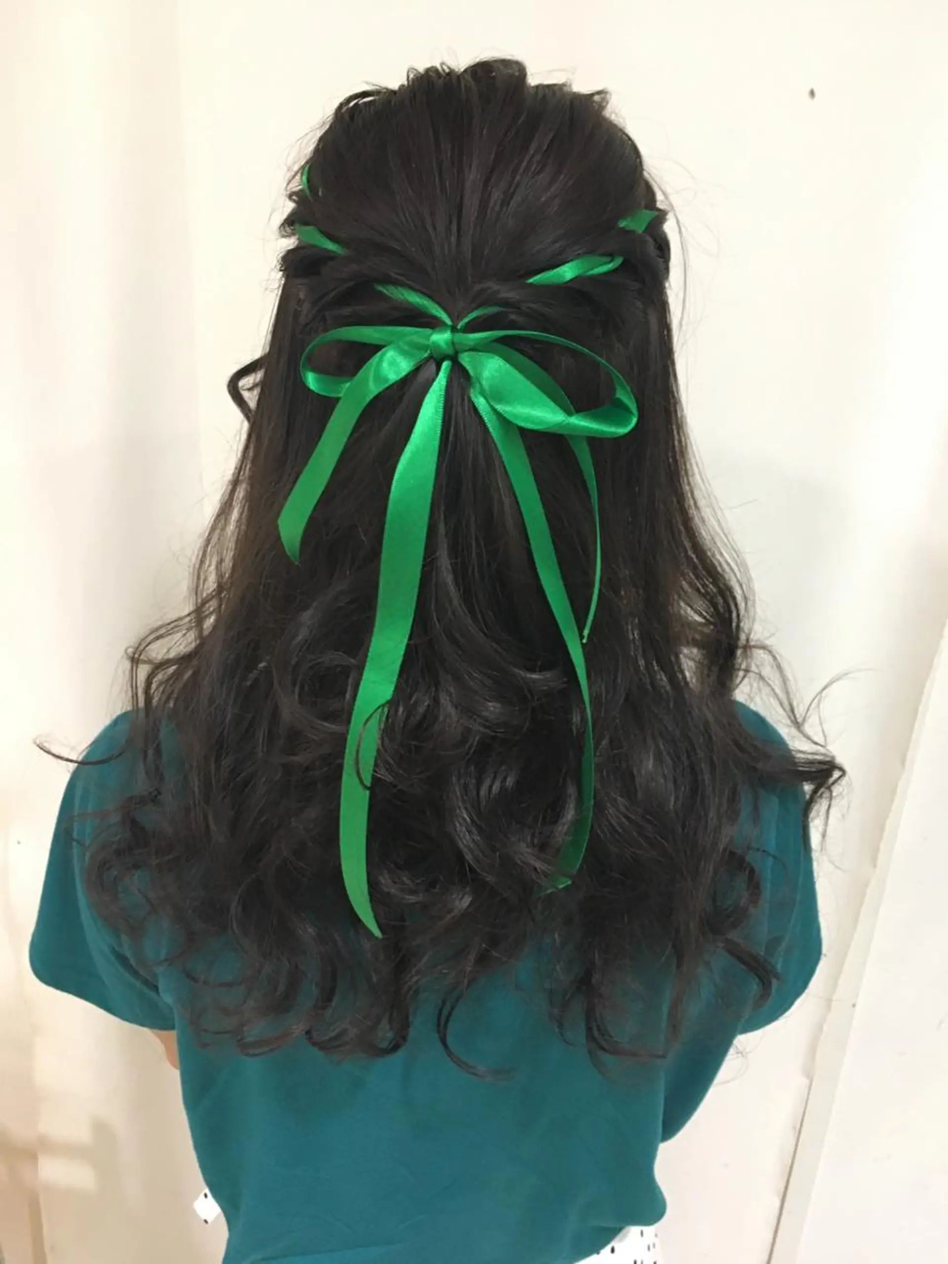 ロング カラー ヘアアレンジ きむえり/髪質改善 /うねり広がり改善のヘアスタイル