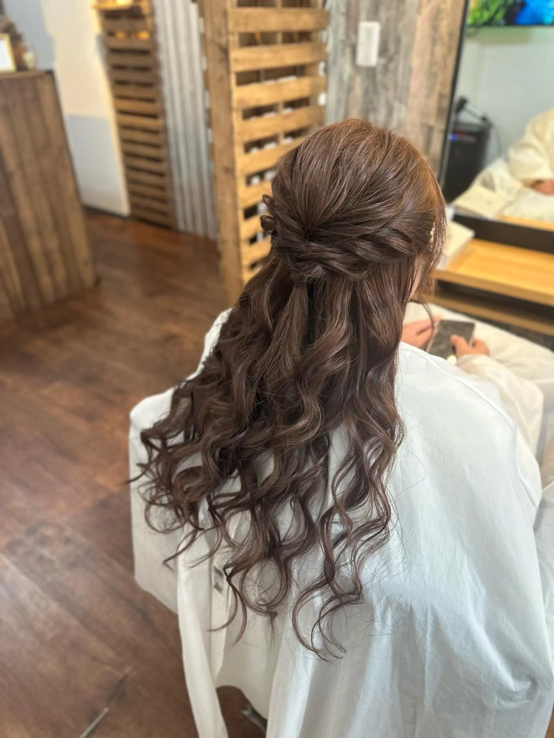 カラー ヘアアレンジ ヘアセット Luzir⭐︎ GEN⭐︎のヘアスタイル