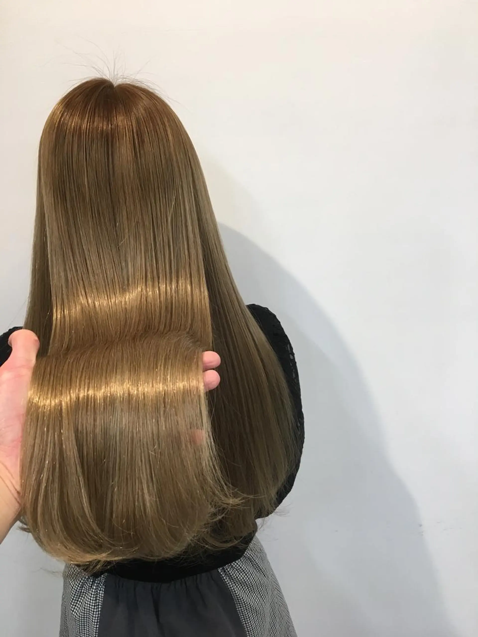 ロング カラー メンズ眉毛ITSUK Iメンズ専門　新宿の眉毛・アイブロウイメージ