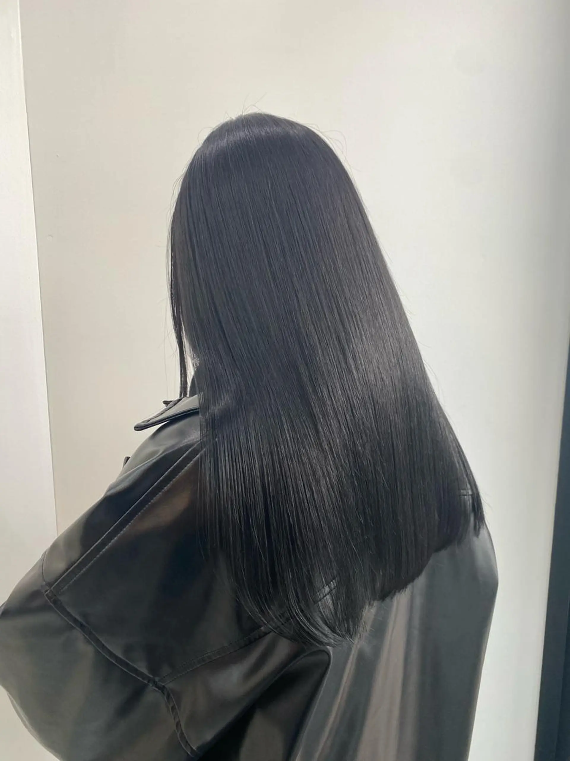 ロング カラー ヘアアレンジ ヘアカラー トリートメント ボブハイトーン🦖 デザインMAMIの眉毛・アイブロウイメージ