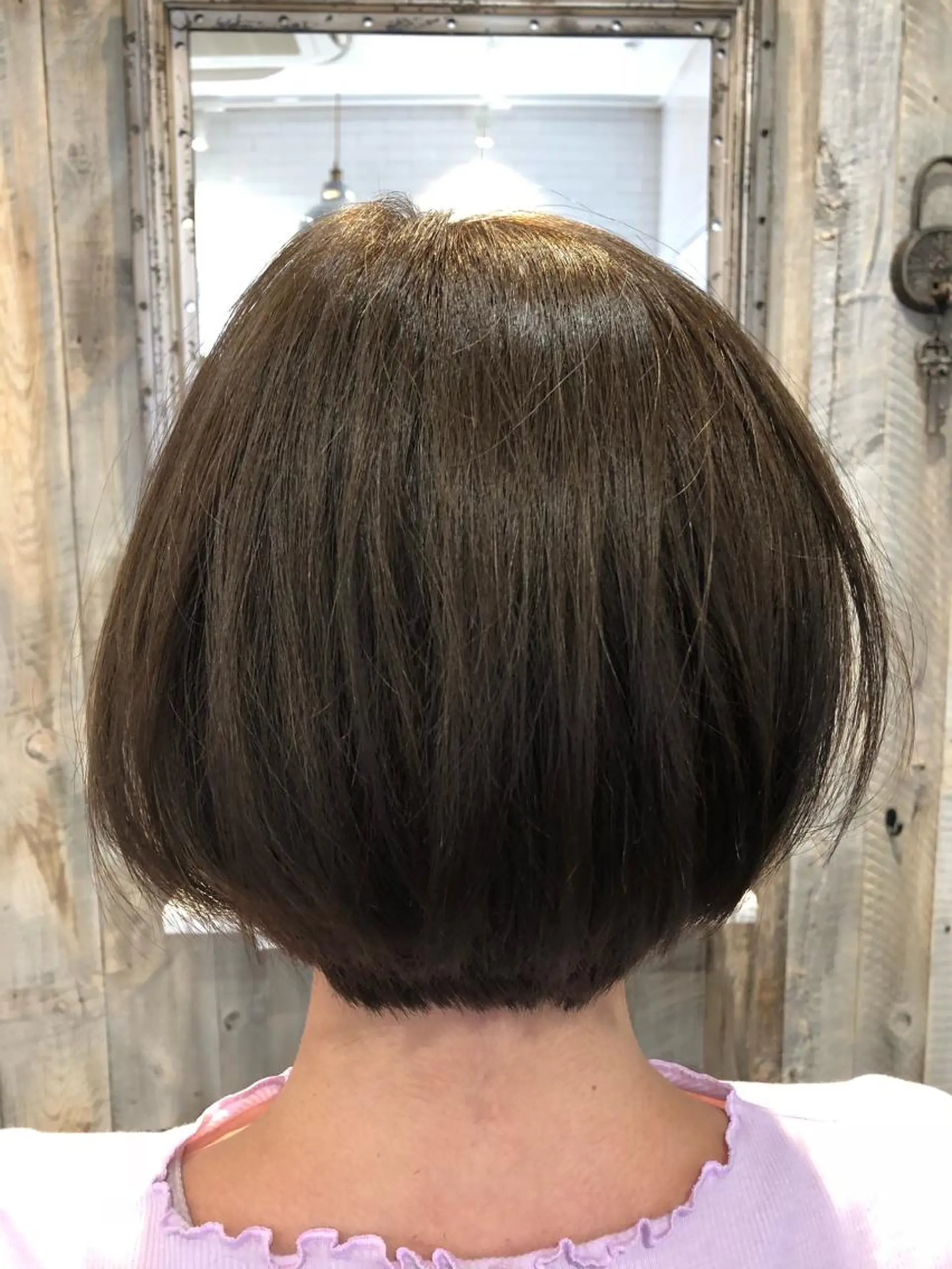 ショート カラー アッシュ ボブ 川野 賢のヘアスタイル