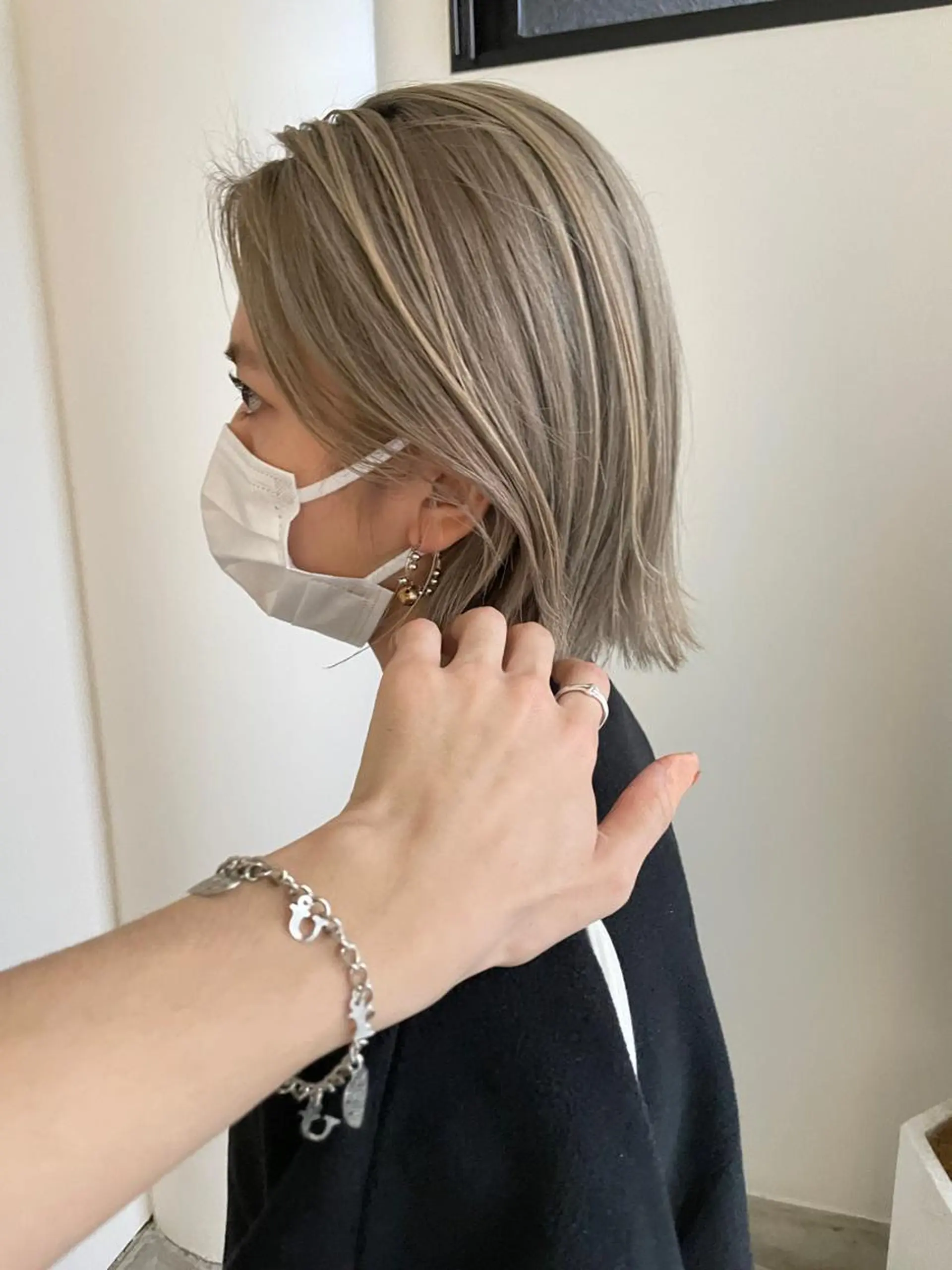 ショート カラー ベージュカラー ホワイトベージュ カット 🔥ボブ／レイヤー／ shingoのヘアスタイル