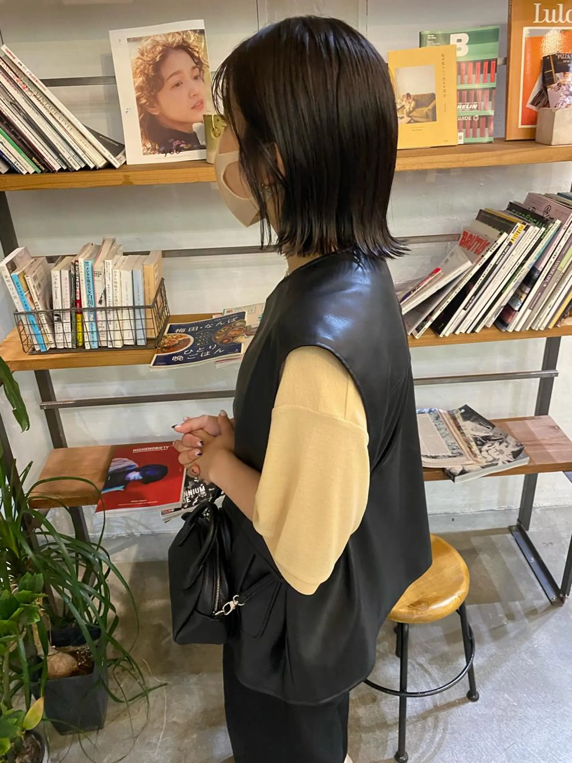 ミディアム 中谷 友莉花のヘアスタイル