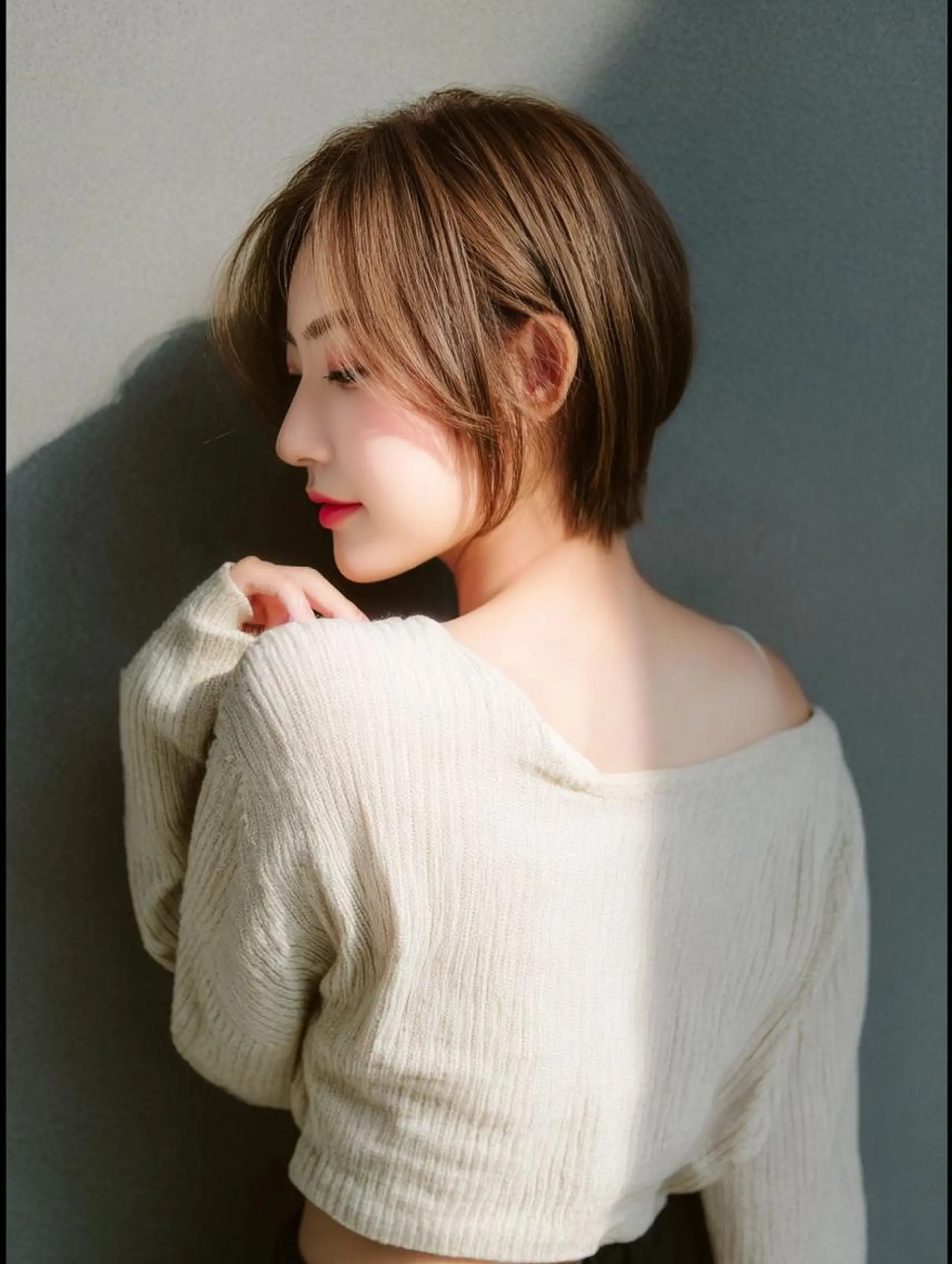 ショート ショートボブ ボブ 顔まわりレイヤー レイヤーカット ショートヘア カット ヘアカラー トリートメント ブリーチお任せ🫧 tokute高円寺のヘアスタイル