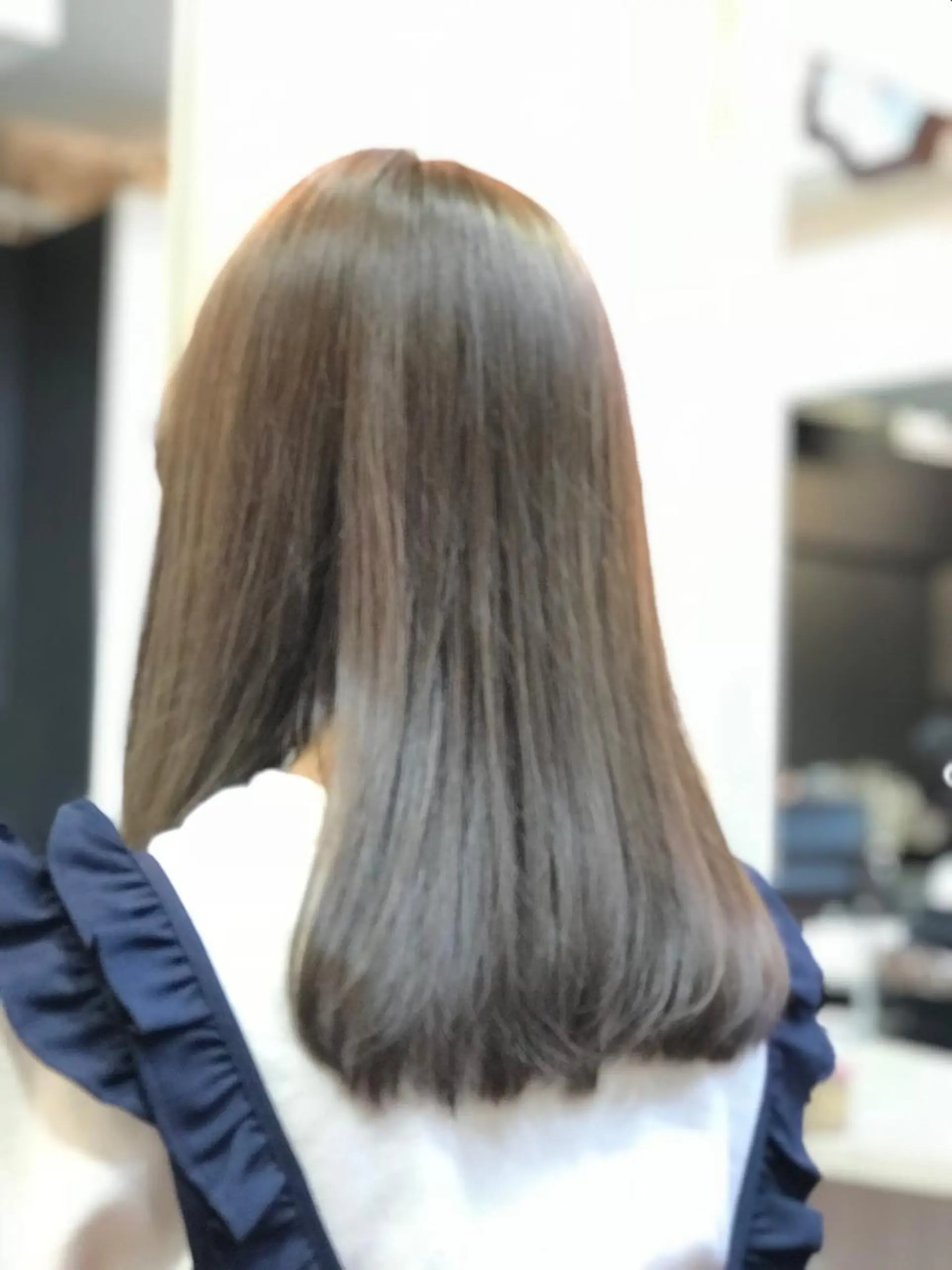 ミディアム カラー 渋谷宮益坂 omoのヘアスタイル