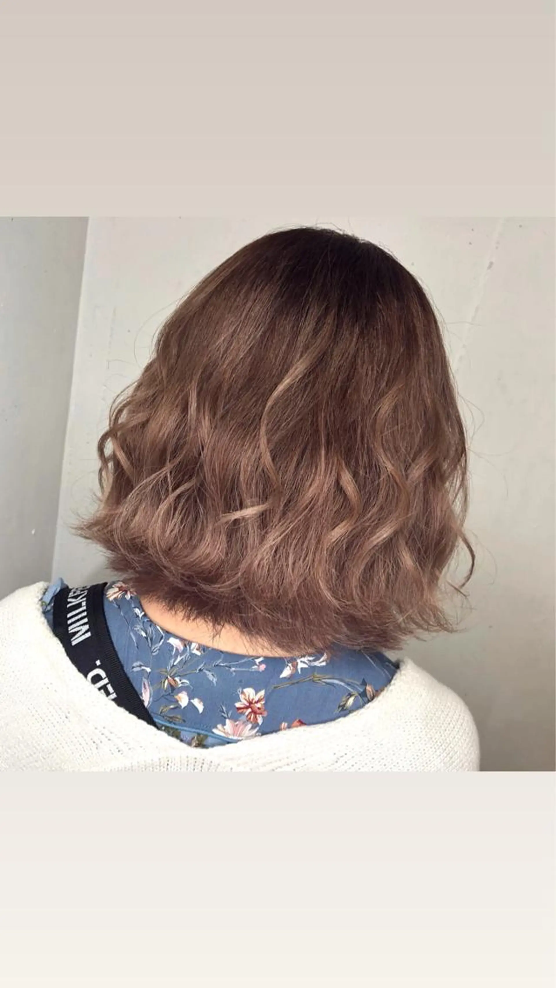 ミディアム カラー パーマ ヘアアレンジ 八巻 晴香のヘアスタイル