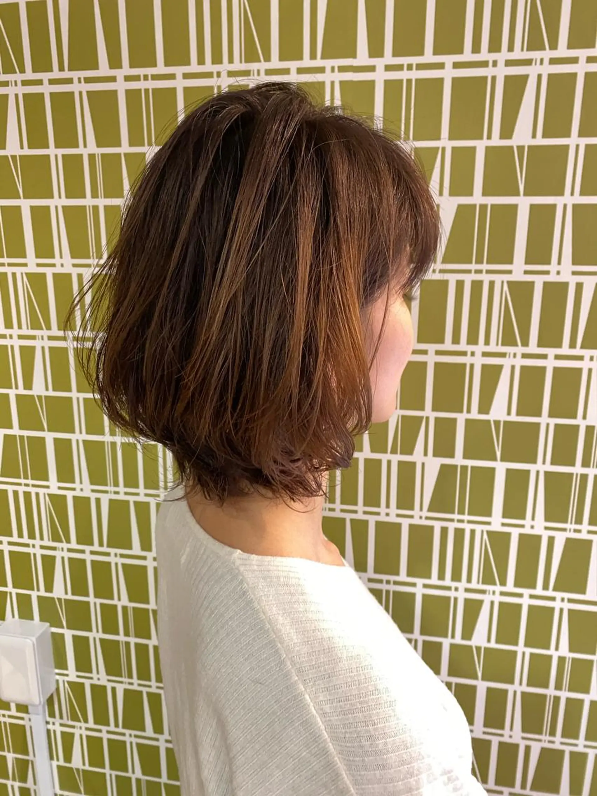 ミディアム 横浜／桜木町／艶髪 【Shin】亀井 真のヘアスタイル