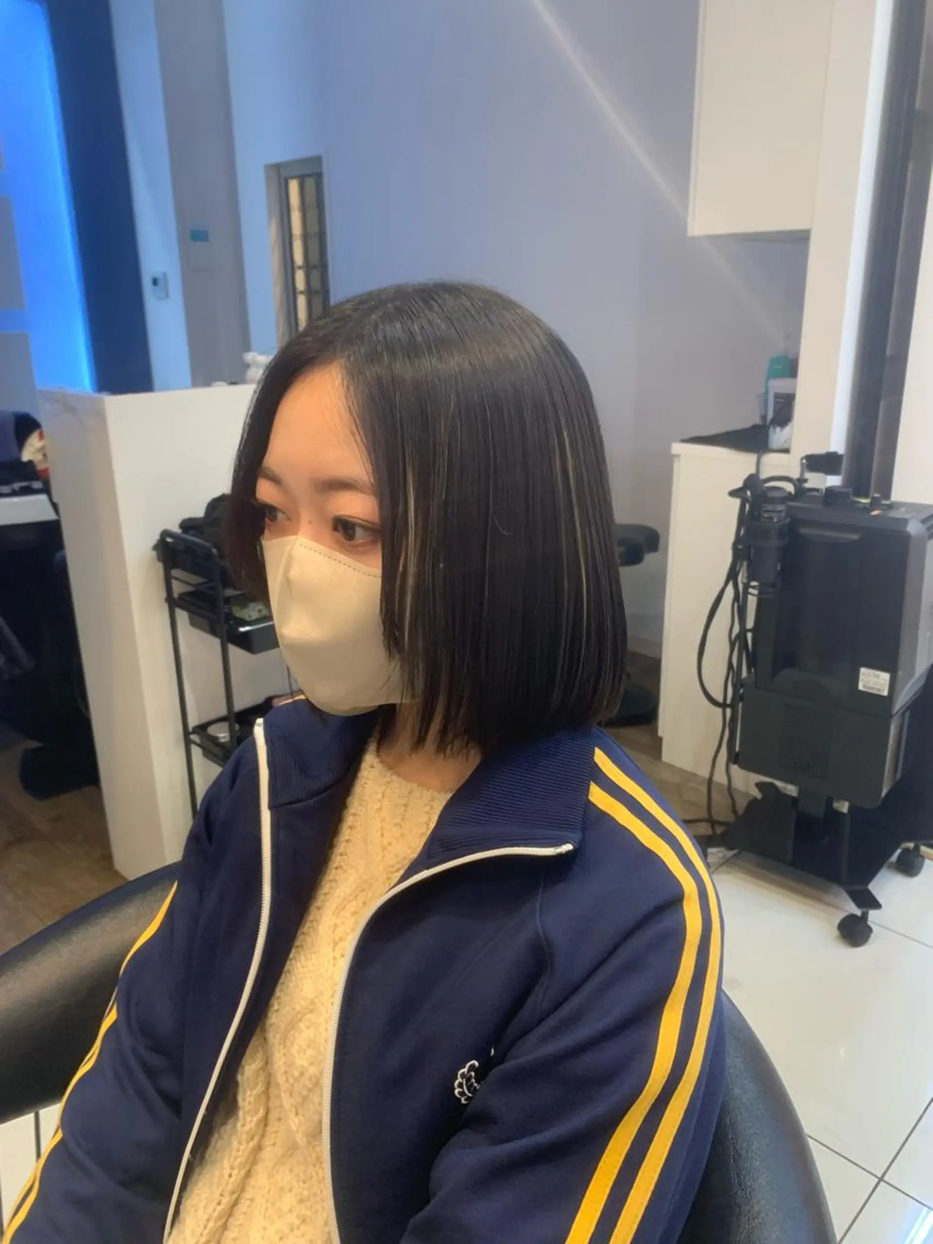 ミディアム ボブ 外ハネヘア 透明感カラー/ くびれヘア/館岡俊平のヘアスタイル