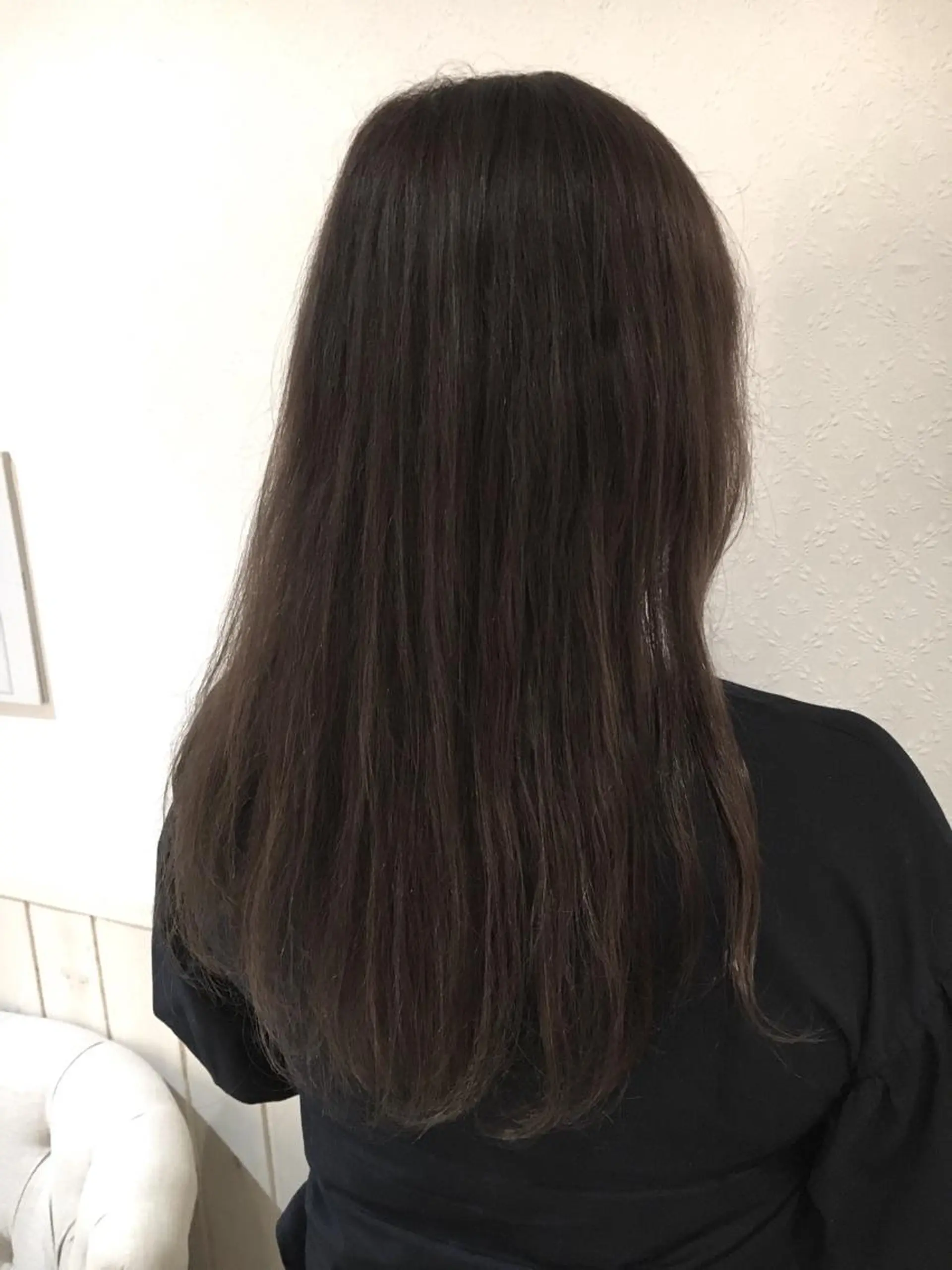 ロング カラー グレージュ 宮内 真乃のヘアスタイル