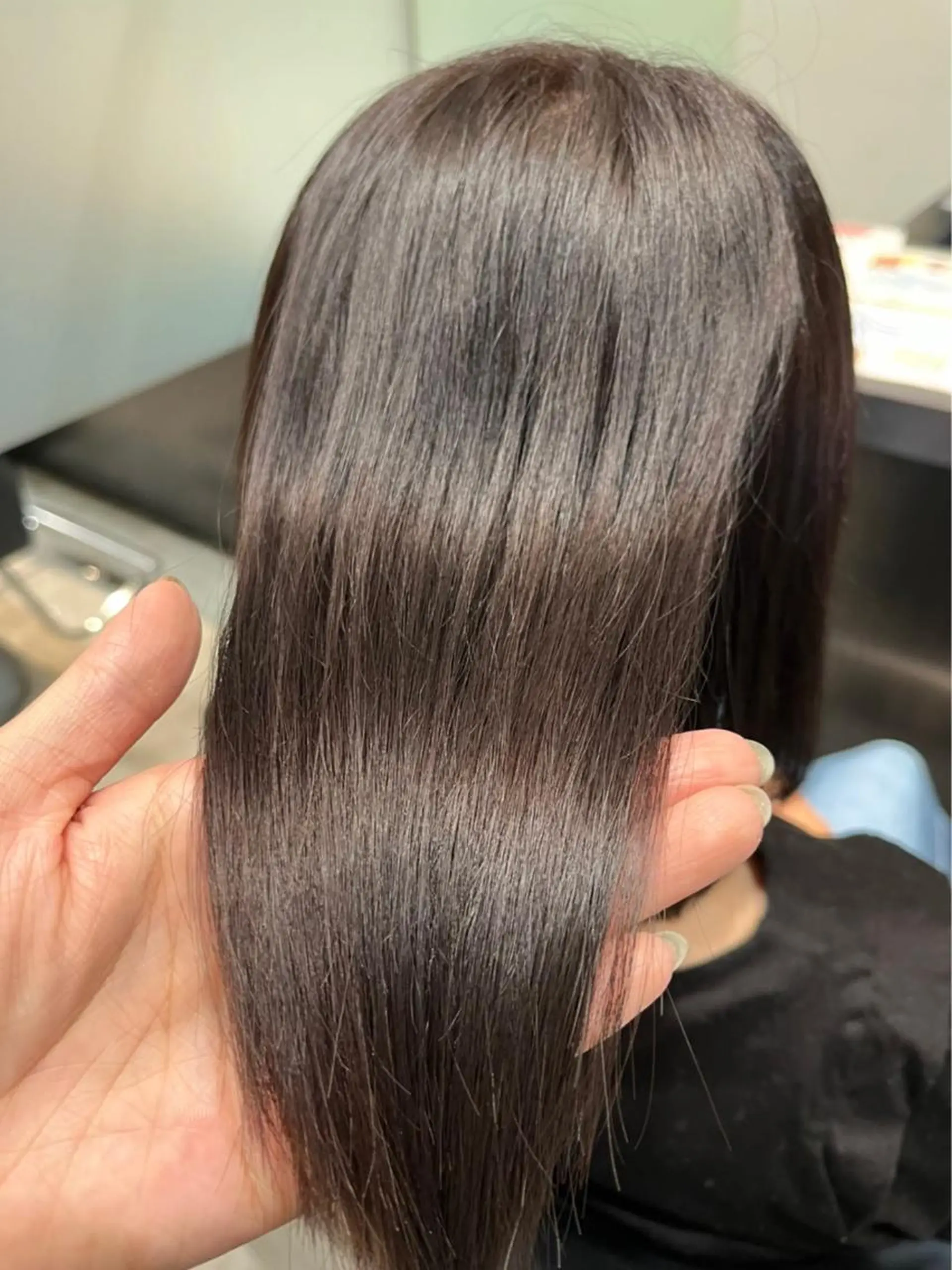 ミディアム 髪質改善 カット 縮毛矯正 トリートメント 玉城 和磨のヘアスタイル