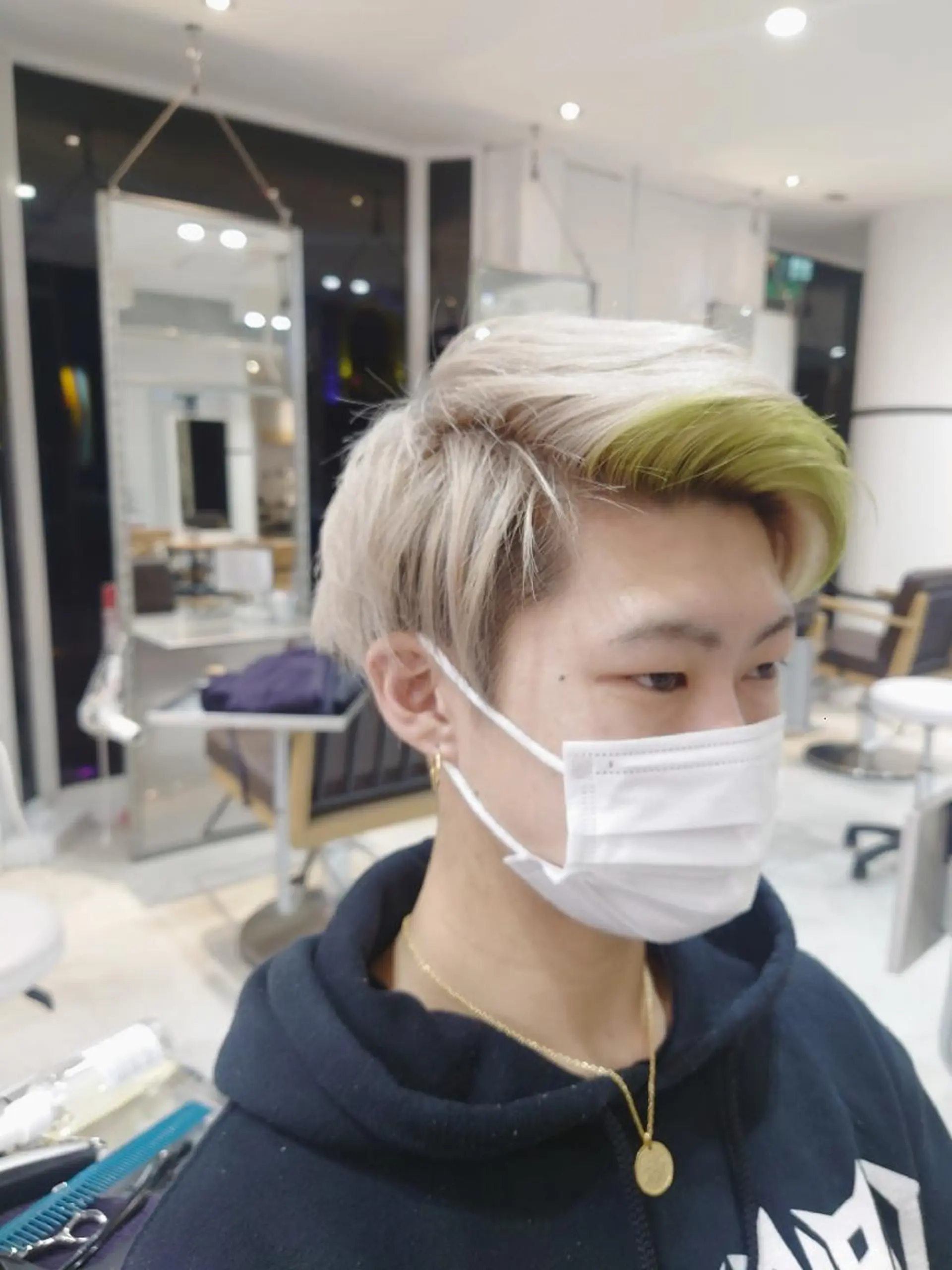ショート カラー メンズ メンズブリーチ ミストバング ブリーチ  フェイスフレーミング イエローカラー ヘアカラー トリートメント 艶髪✨ブリーチ職人 井手正康のヘアスタイル