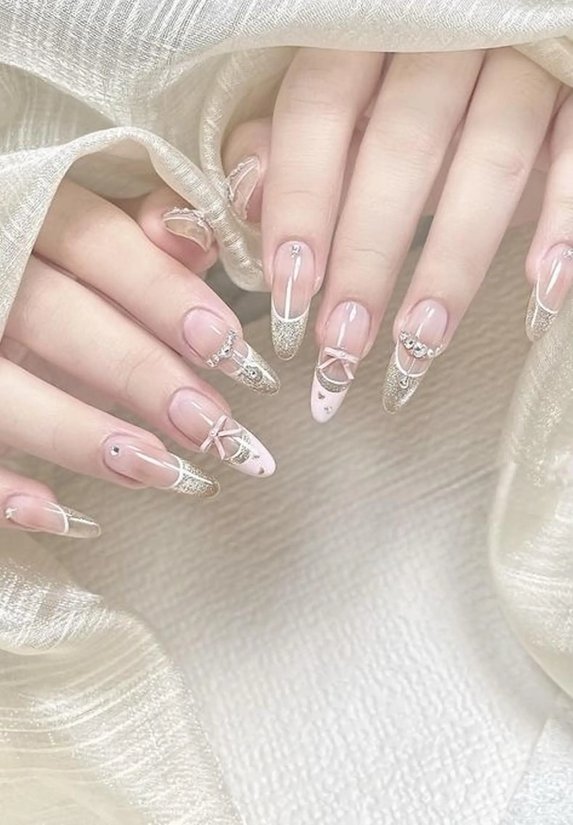 ネイル 長さ出し フレンチネイル グラデーション 卒業式 マグネットネイル ハンドネイル MIHANA ZENのネイルデザイン