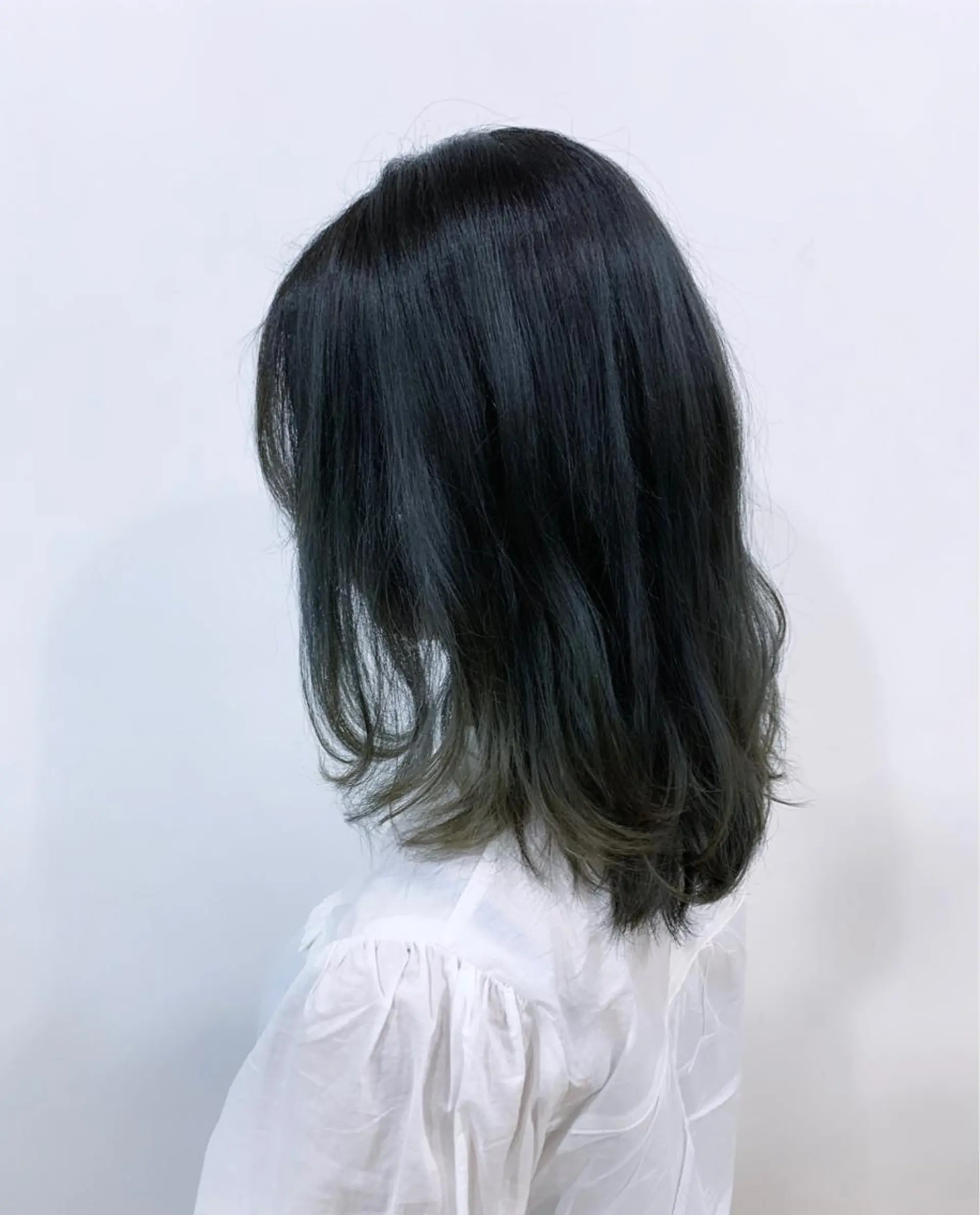 セミロング 間水 和樹のヘアスタイル