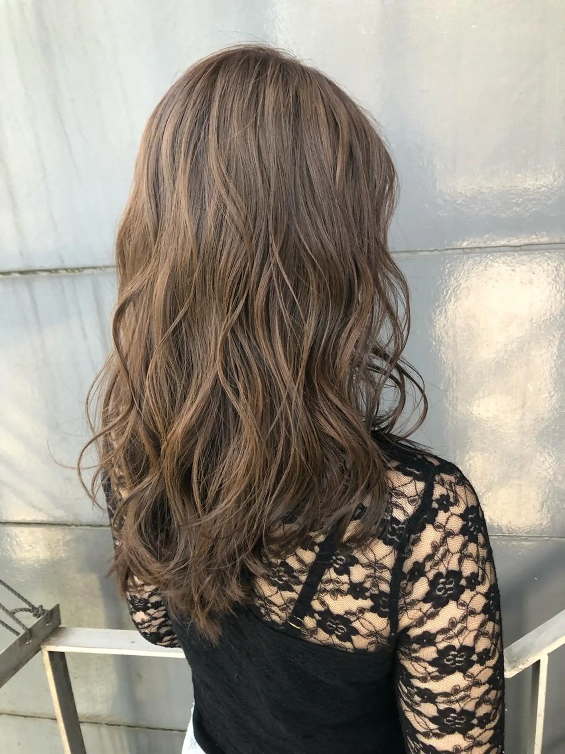 ロング カラー ベージュカラー ミルクティーベージュ 女性リピ90%🍨 🩷佐藤みずきのヘアスタイル