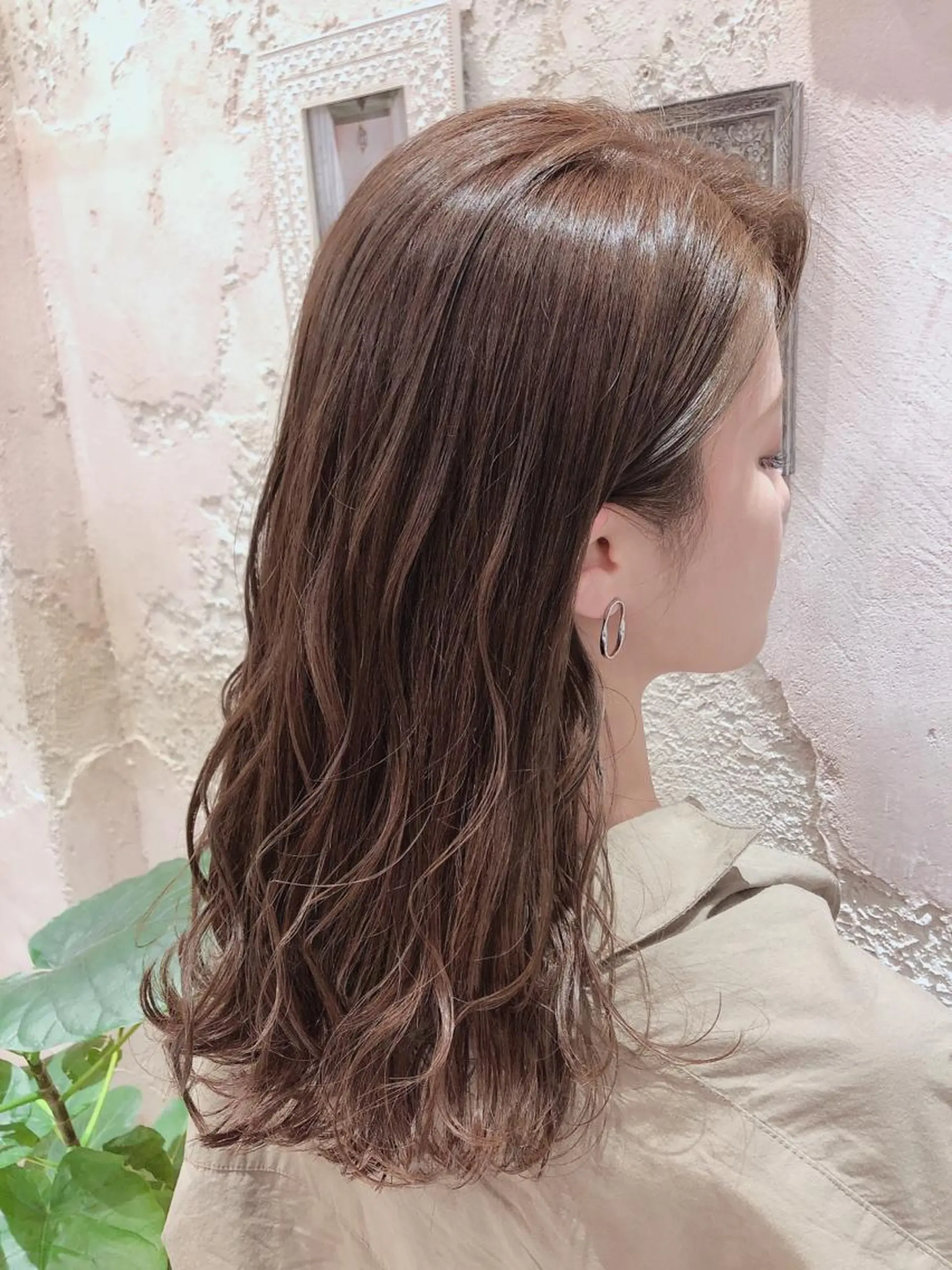 ミディアム カット ヘアカラー トリートメント 代表山口ひな 髪質改善のプロのヘアスタイル