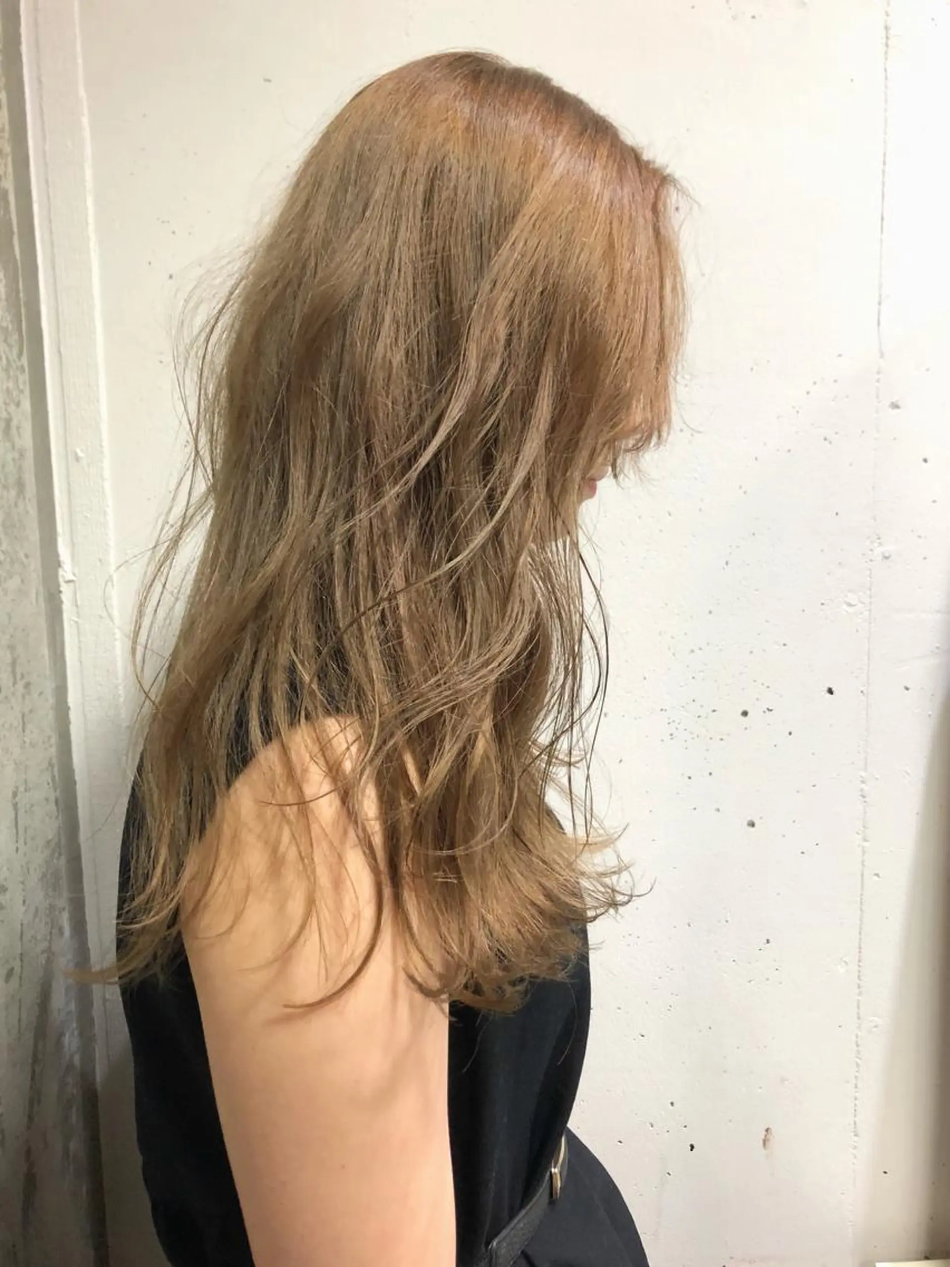 ロング カラー ベージュカラー ブリーチ ケアブリーチ Pia ツボイ ケイタのヘアスタイル