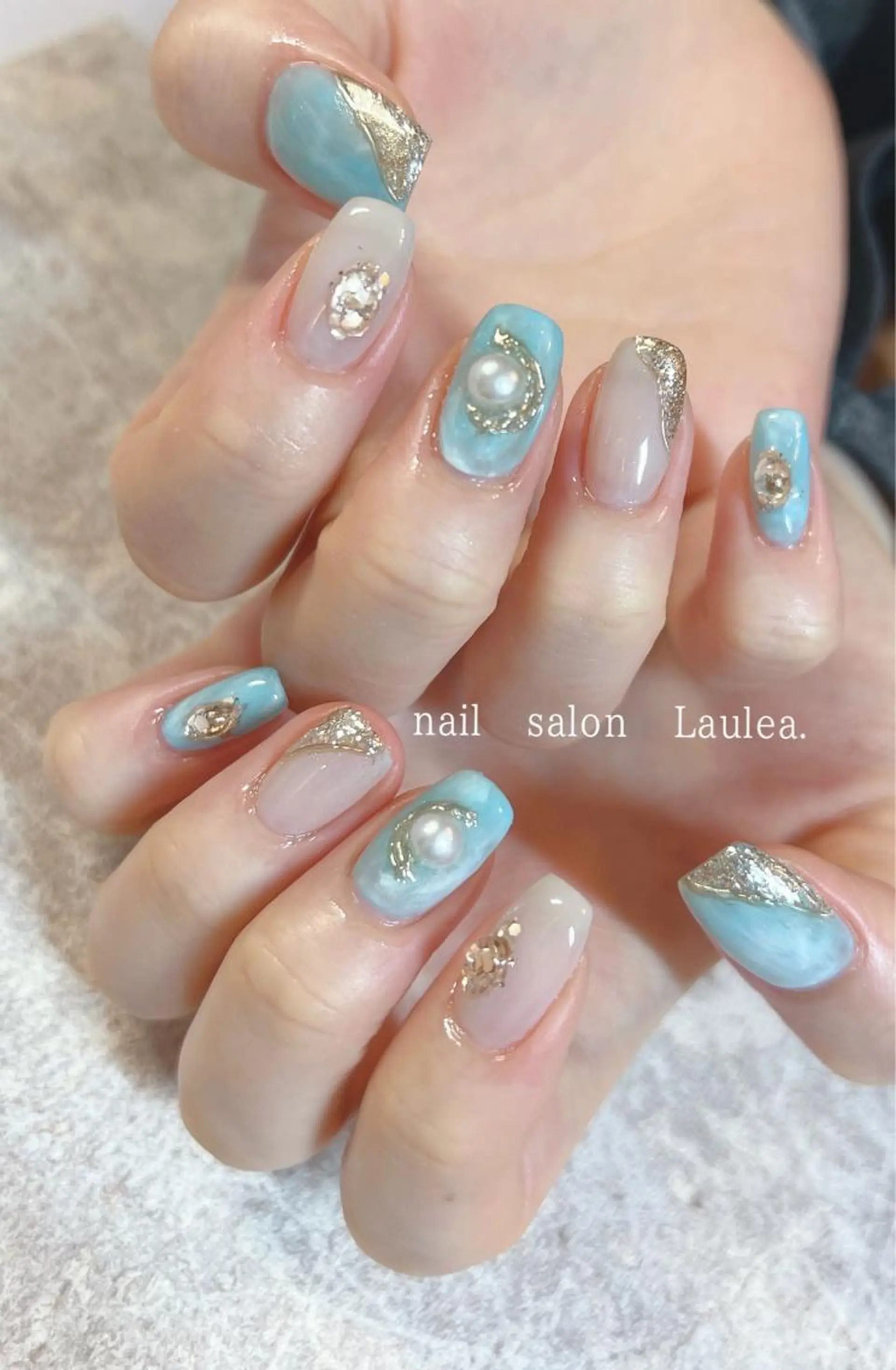 ネイル キラキラネイル ラメ(グリッター) ミラーネイル ニュアンスネイル 夏ネイル nail salon Lauleaのネイルデザイン