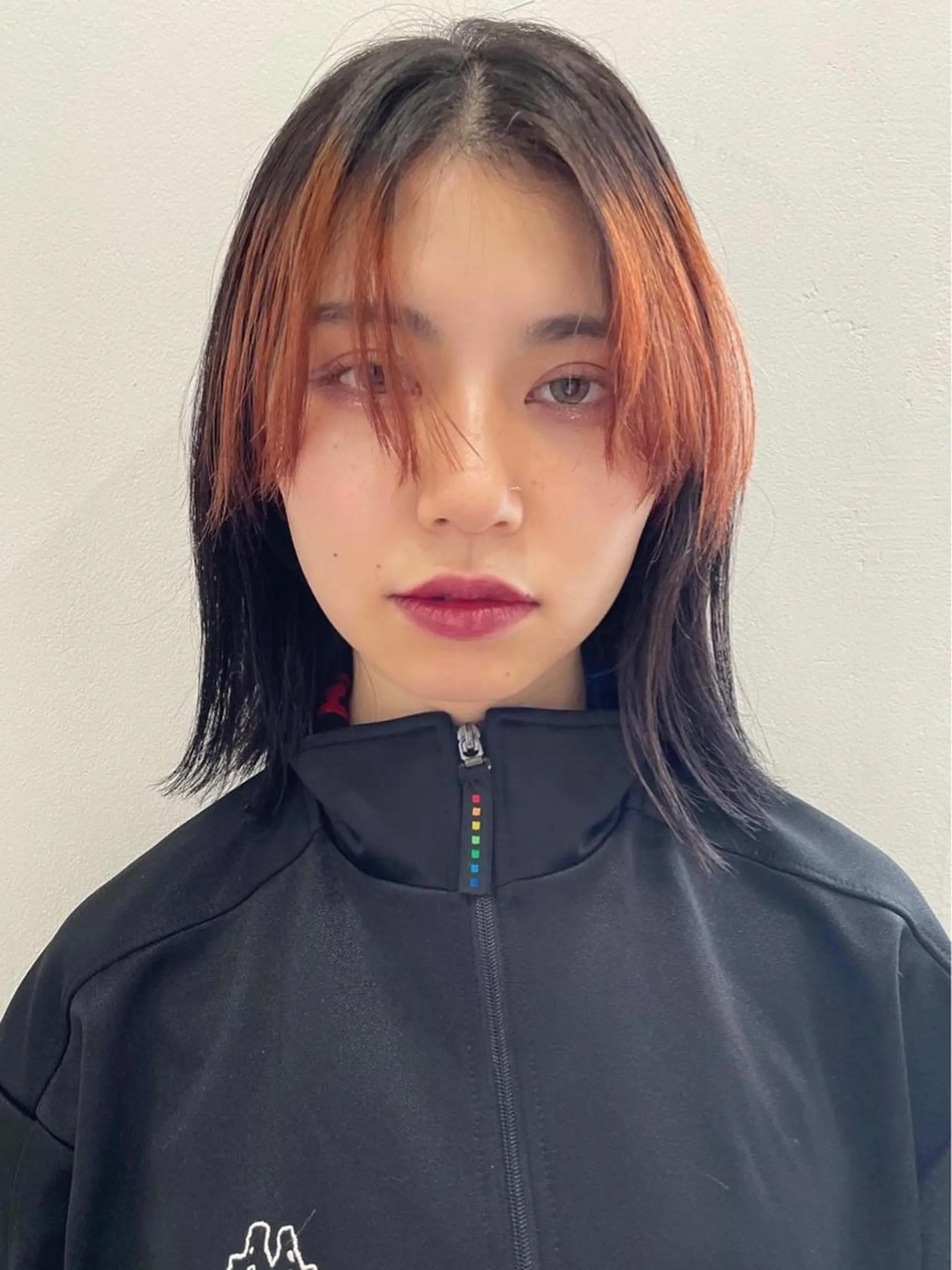 ミディアム カラー ブリーチ カット ヘアカラー トリートメント 村上雅人 ナチュラルモードのヘアスタイル