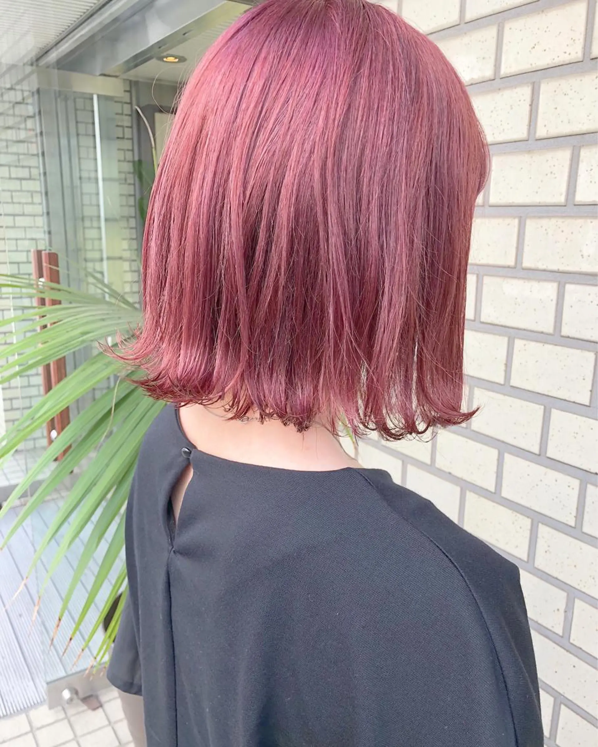 ミディアム カラー パーマ ヘアアレンジ ピンクカラー ヘアカラー ハイトーン特化🤍 浦住のヘアスタイル