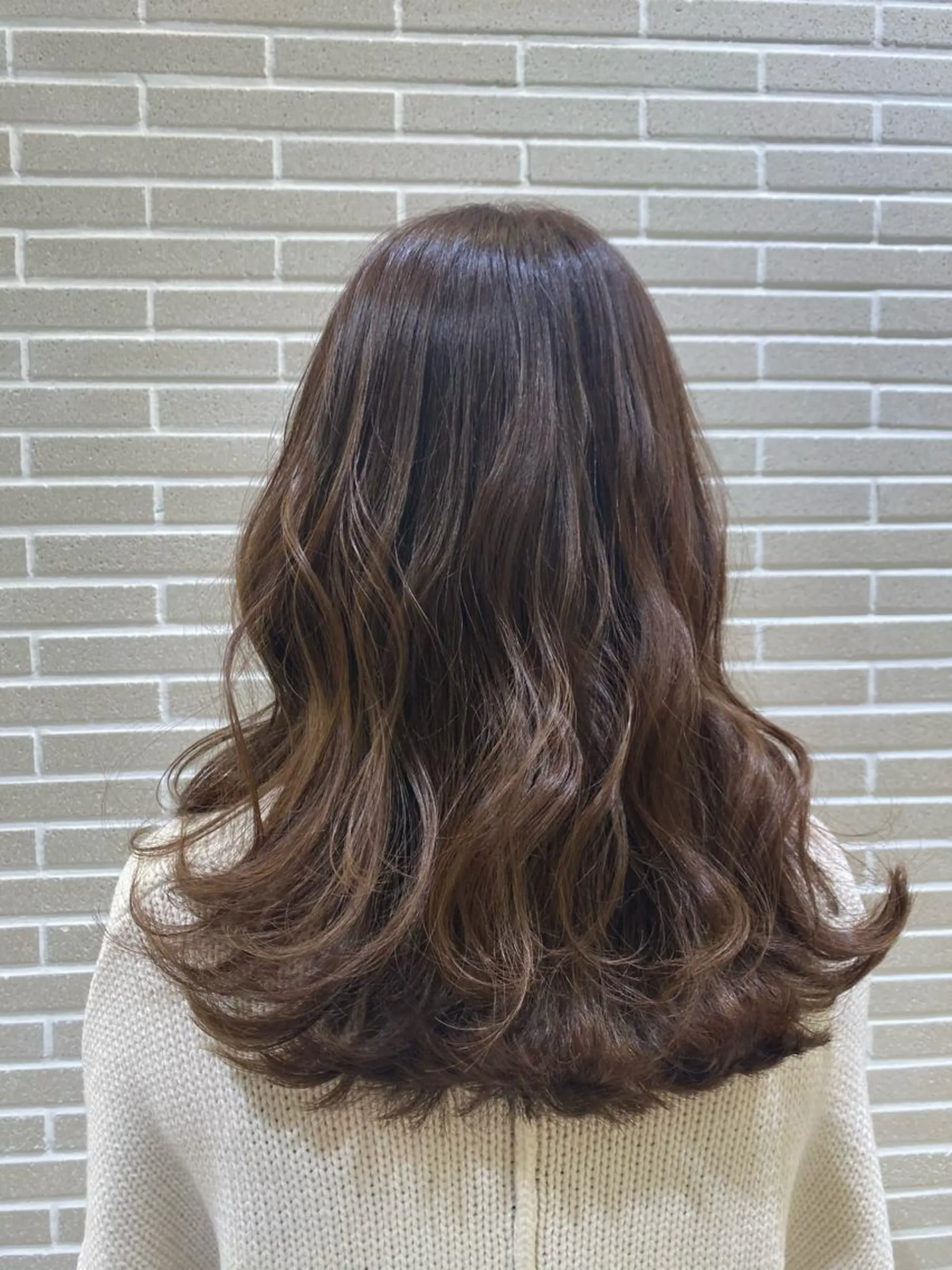 セミロング カット ヘアカラー 植田 菜月のヘアスタイル