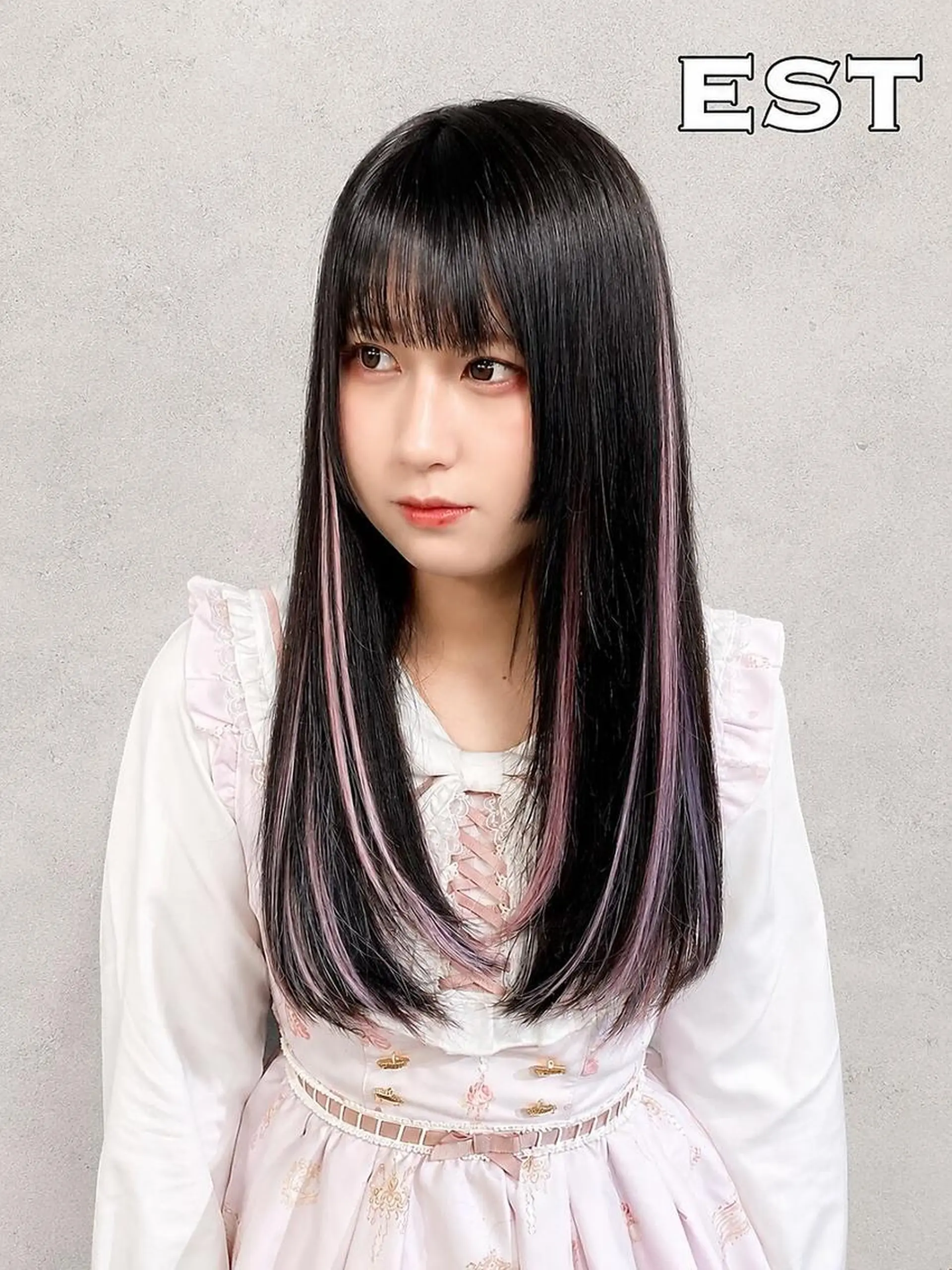 カラー ロング シールエクステ バレイヤージュ ベージュカラー ブリーチ ケアブリーチ エクステ KAZU TACKYのヘアスタイル
