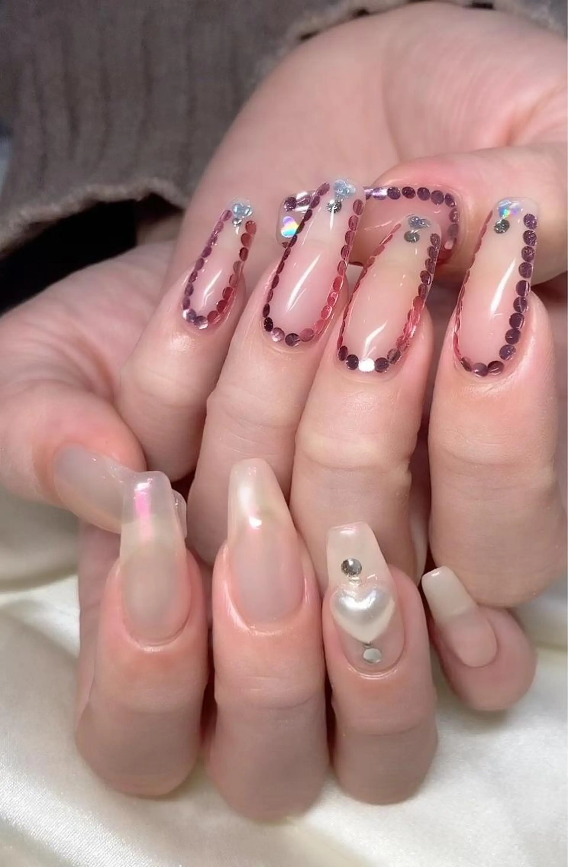 ネイル マツエク・マツパ アイブロウ 韓国風マツエク パリジェンヌラッシュリフト まつげパーマ ワンホンマツエク 長さ出し ハンドネイル Nail&eye Belire 新宿のネイルデザイン