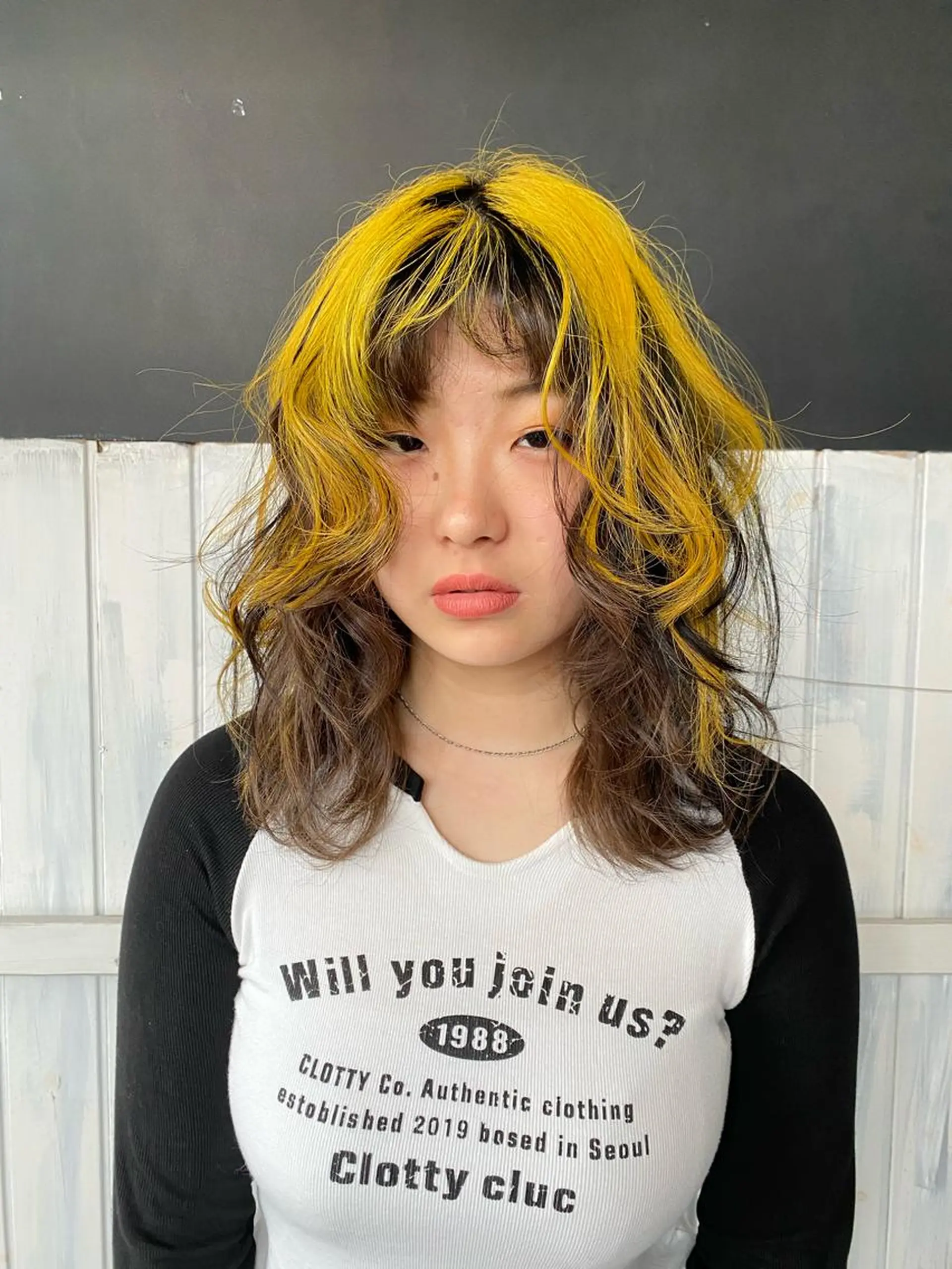 ロング M. YURIのヘアスタイル