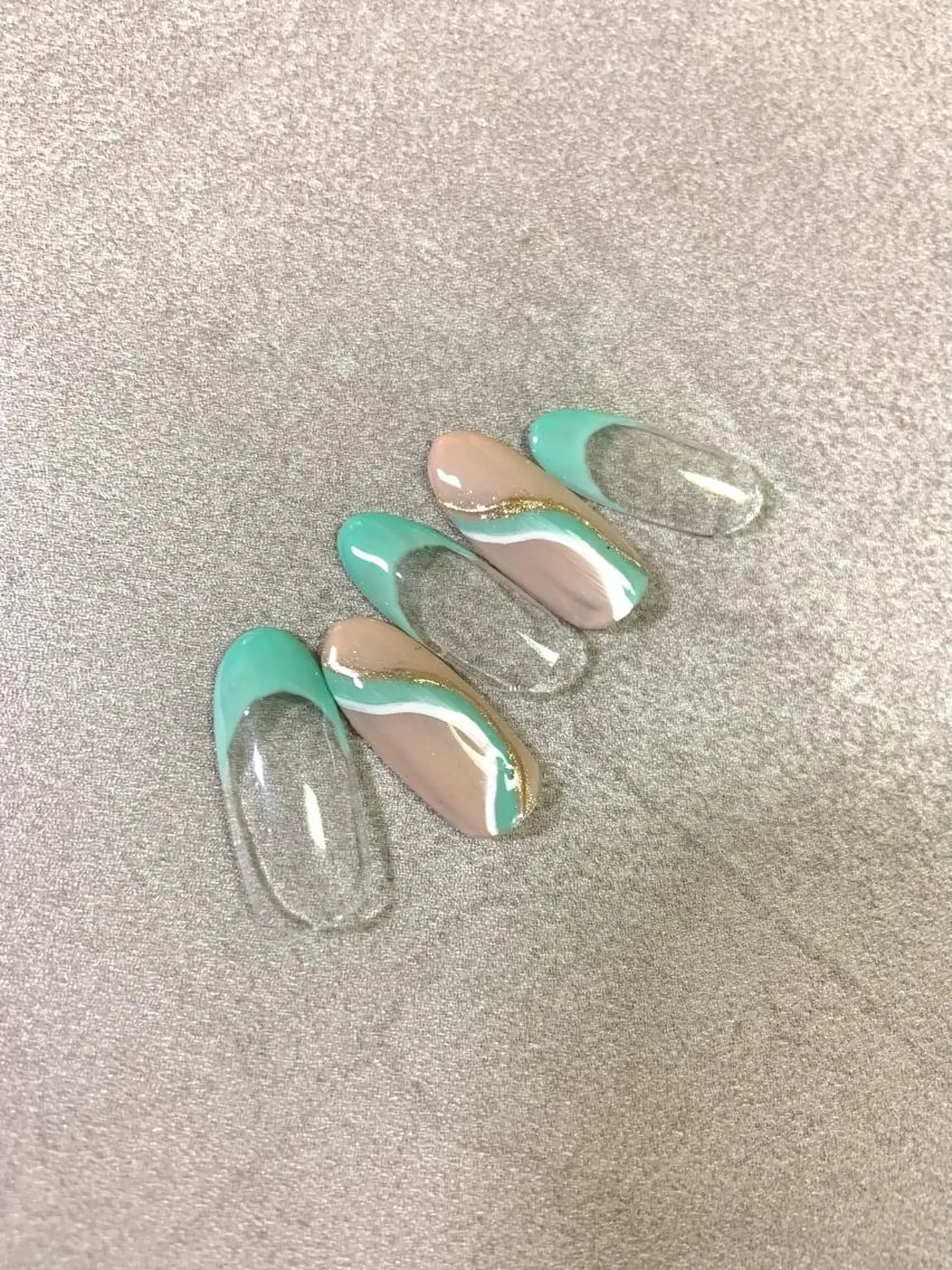 ネイル アートネイル フレンチネイル ハンドネイル extranails ／lemellaのネイルデザイン