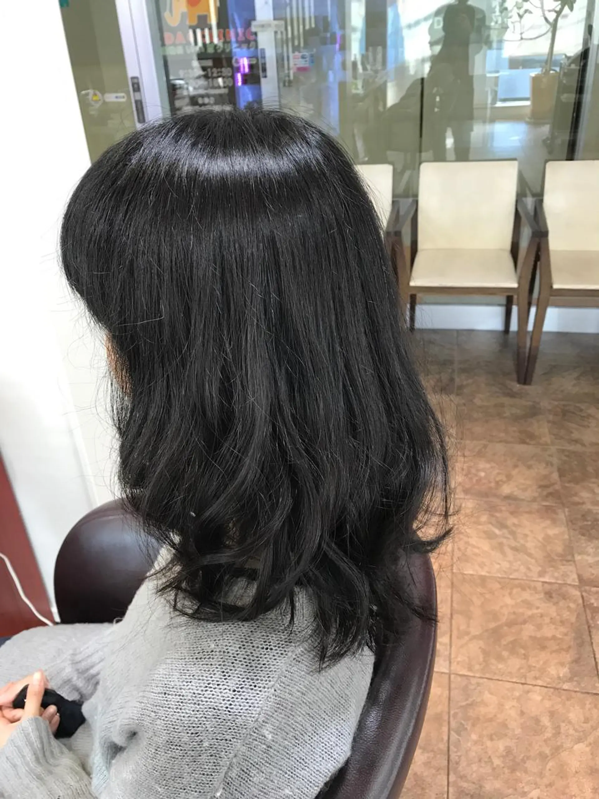 セミロング 嶋村 望美のヘアスタイル