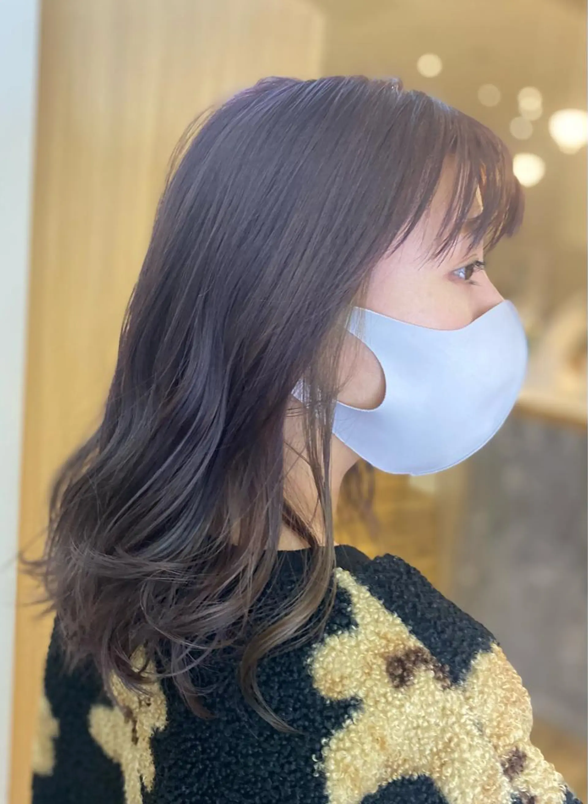 セミロング カラー イヤリングカラー カット ヘアカラー ハイトーンヘア/ 島崎　タクミのヘアスタイル