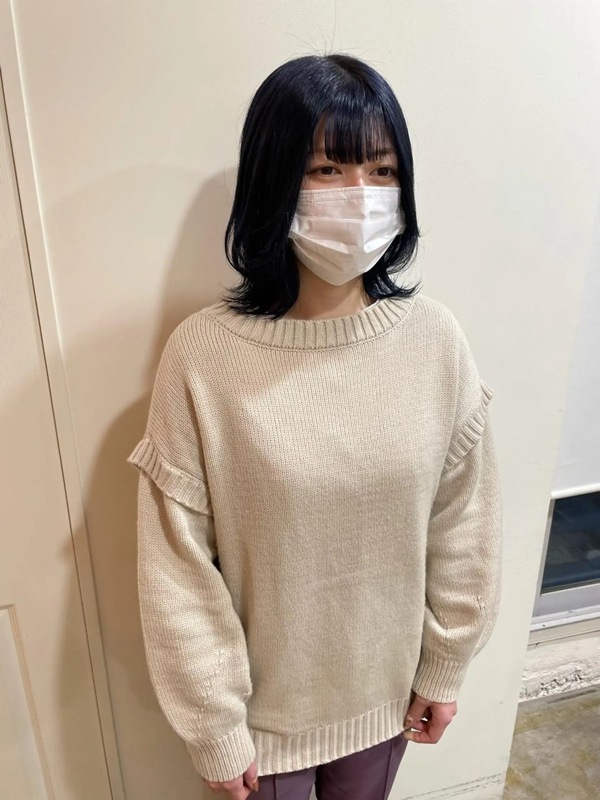 ミディアム カラー カット ヘアカラー トリートメント MIOベージュカラー 柔らかいカラーのヘアスタイル