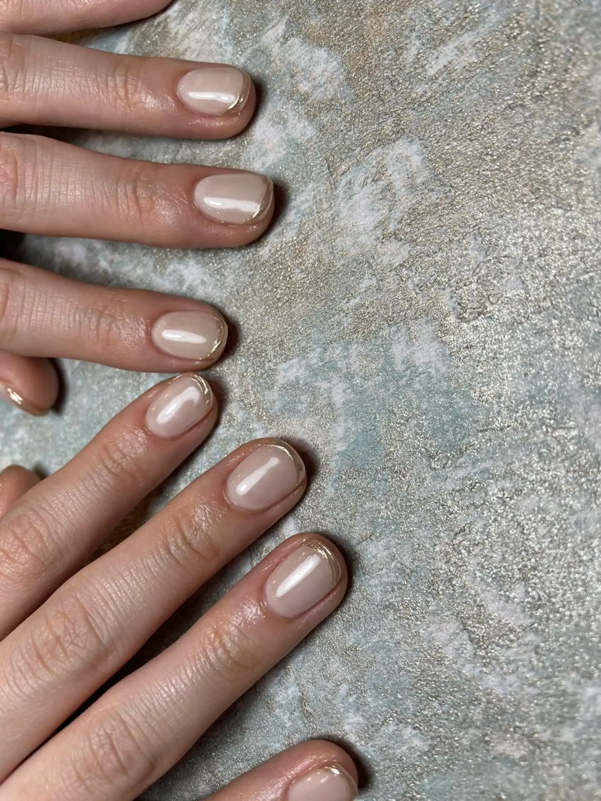 ネイル フレンチネイル ミラーネイル ハンドネイル ハンドケア Ami 🦥のネイルデザイン