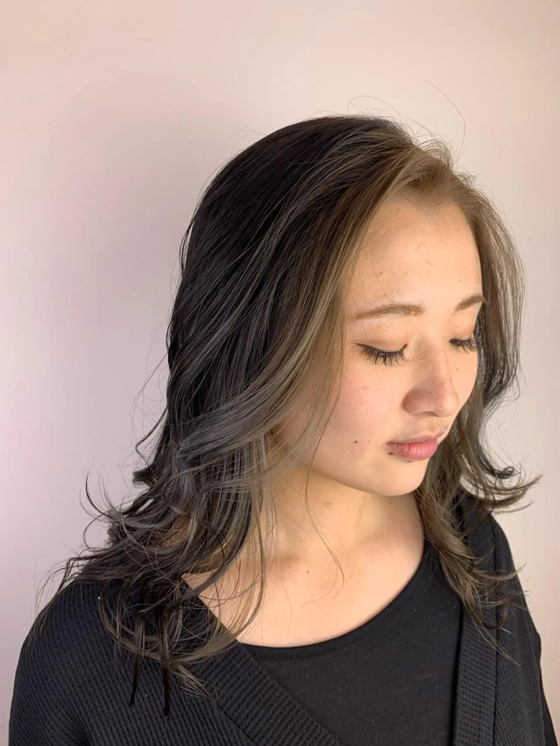 ミディアム カラー ミストバング  フェイスフレーミング SALOWIN神戸三宮店所属・【美髪を叶える】中谷 彰宏（アキ)のヘアスタイル