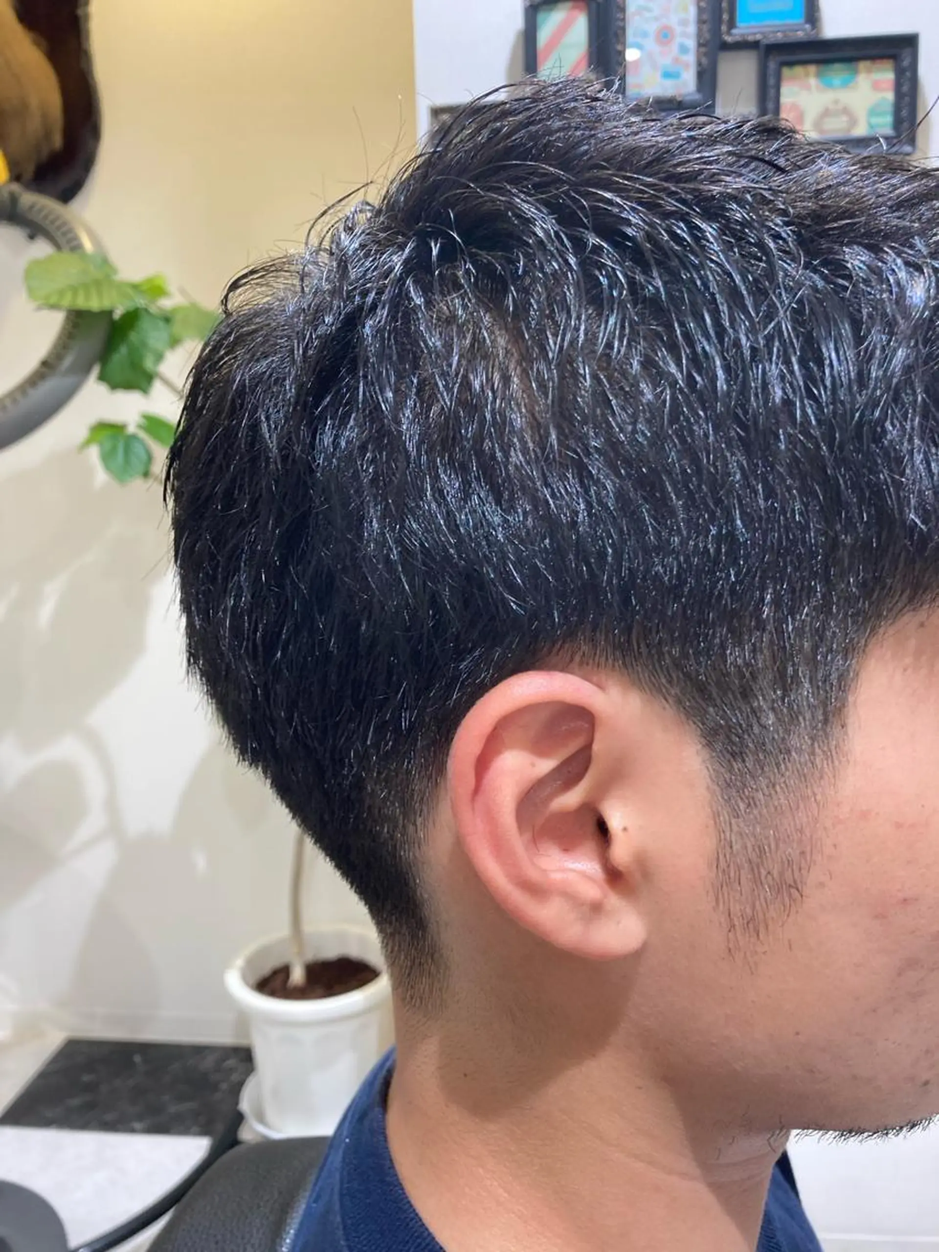 ショート メンズ 佐藤 睦月のヘアスタイル