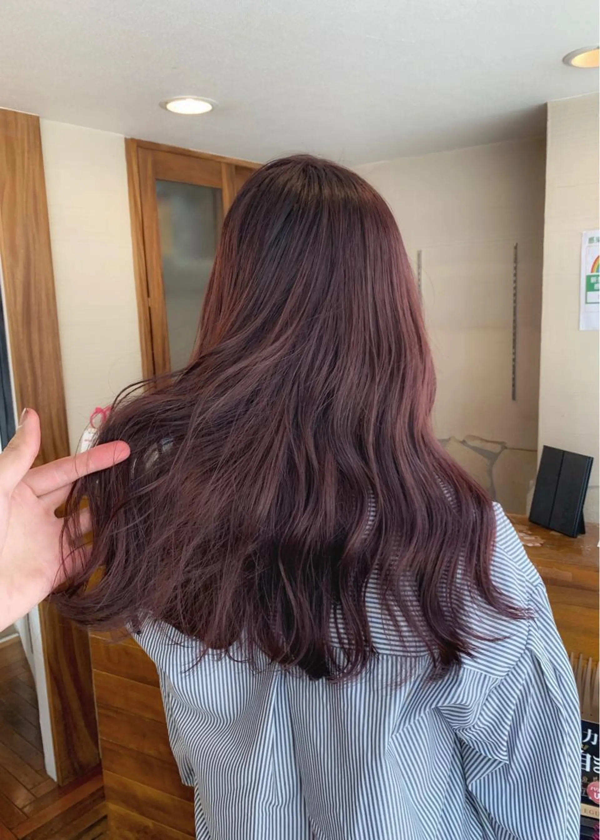 セミロング カラー ベージュカラー ピンクカラー ピンクベージュ ヘアカラー トリートメント LUMO所属・矢野 晃平のヘアスタイル