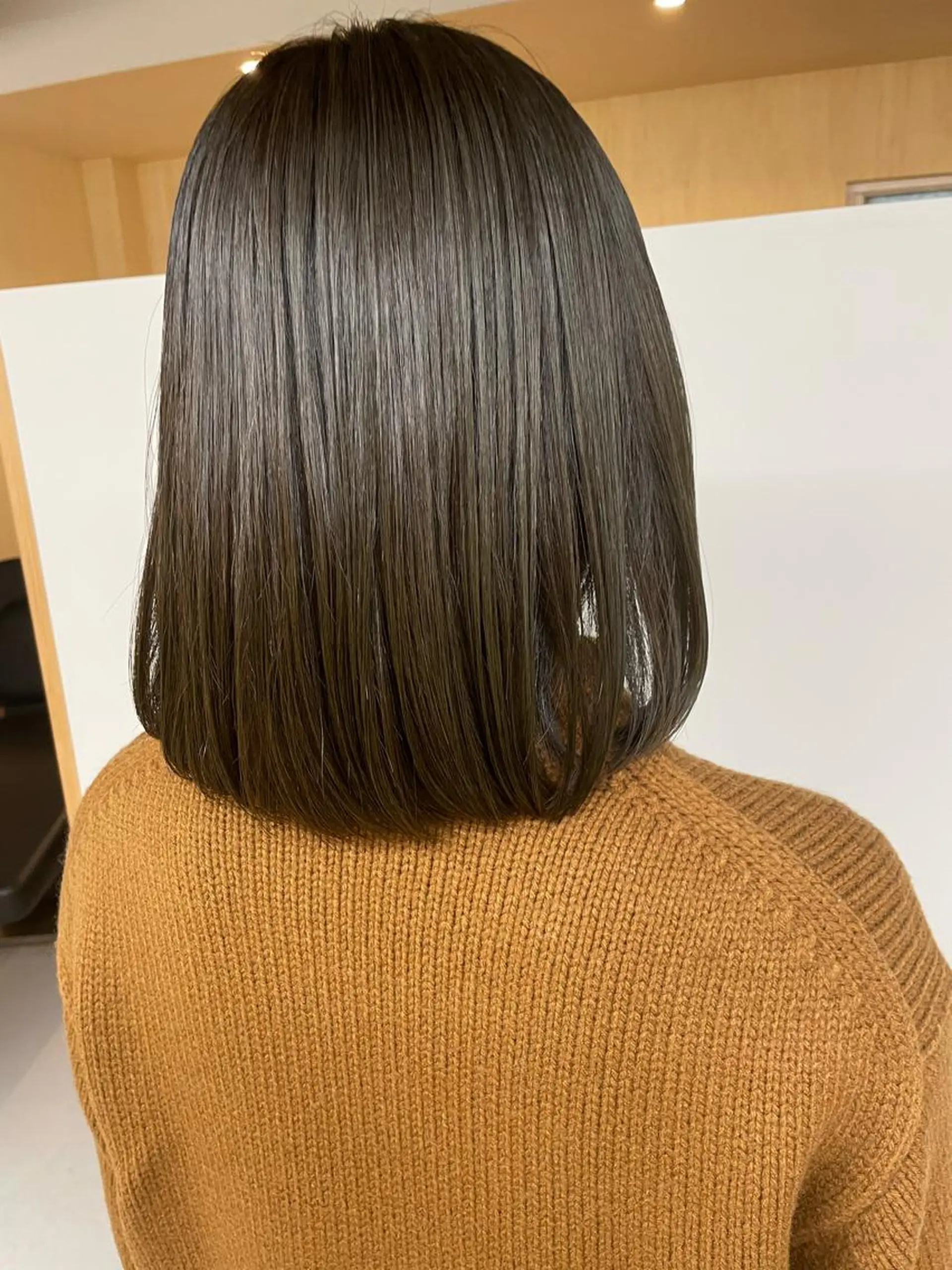 ミディアム カラー オリーブカラー 髪質改善×美髪矯正 艶髪カラー　阪口のヘアスタイル